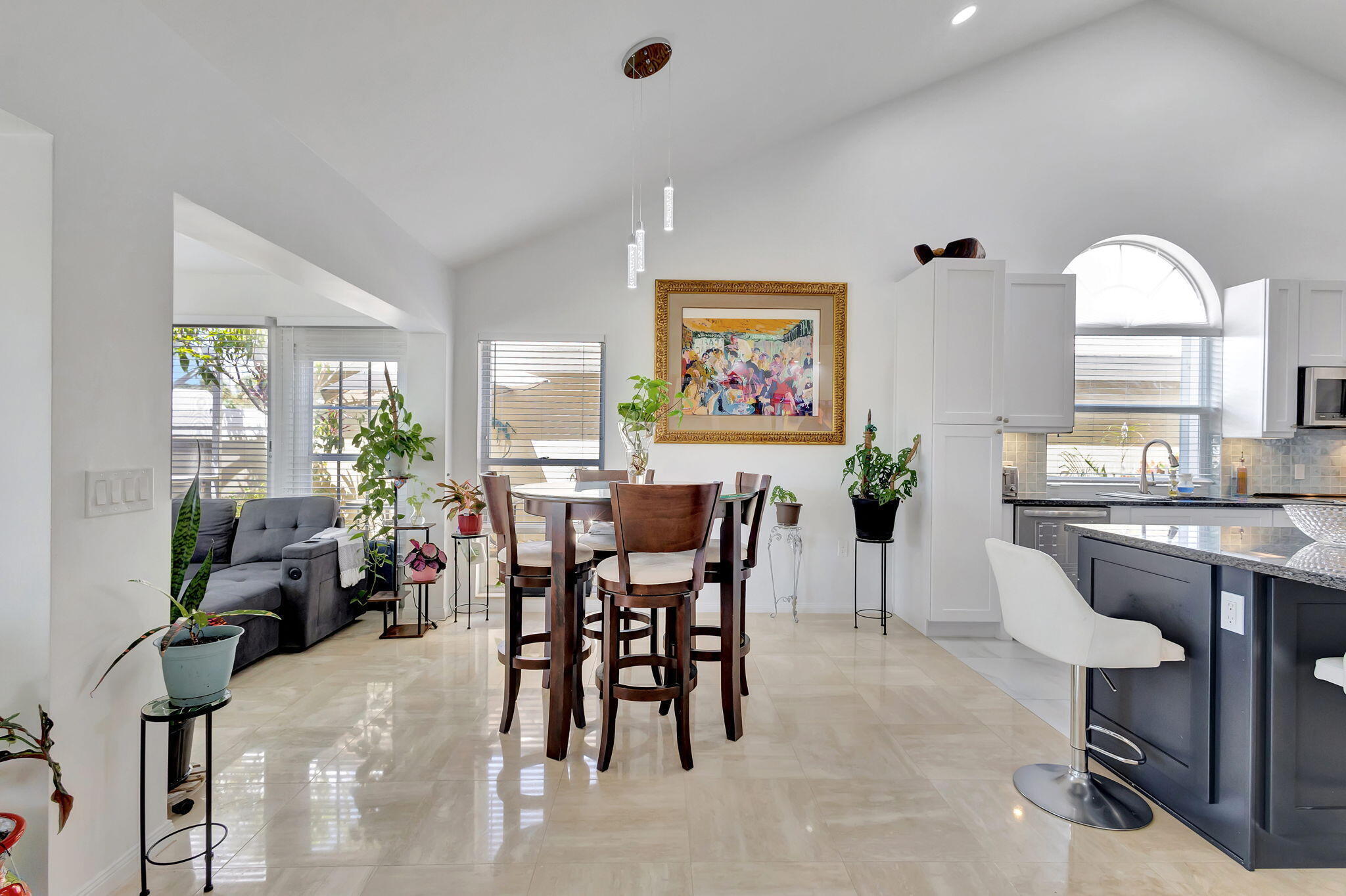 SARATOGA BAY - Residential