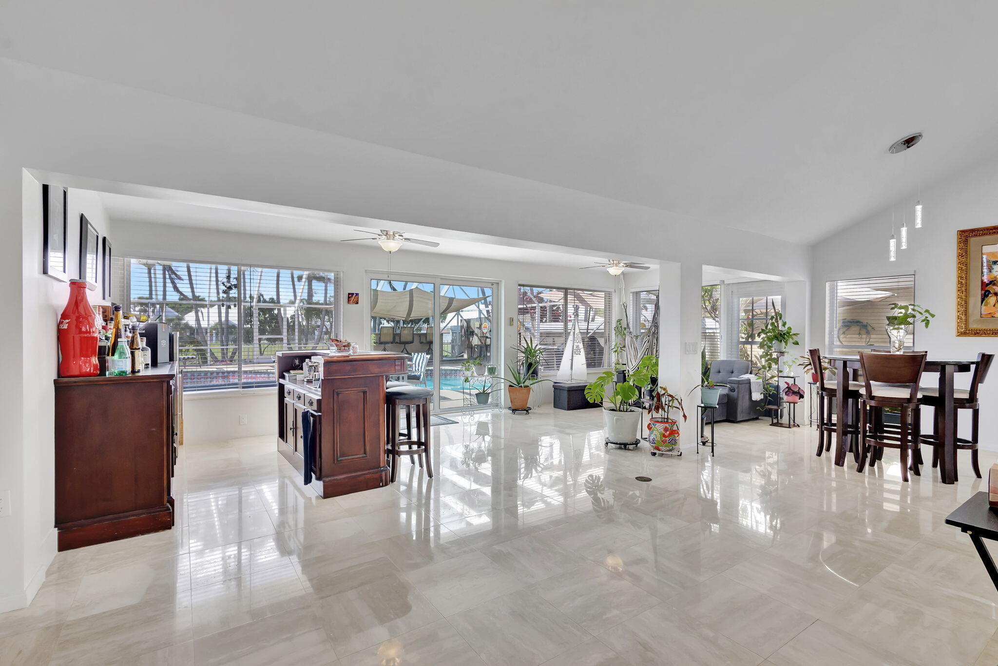 SARATOGA BAY - Residential