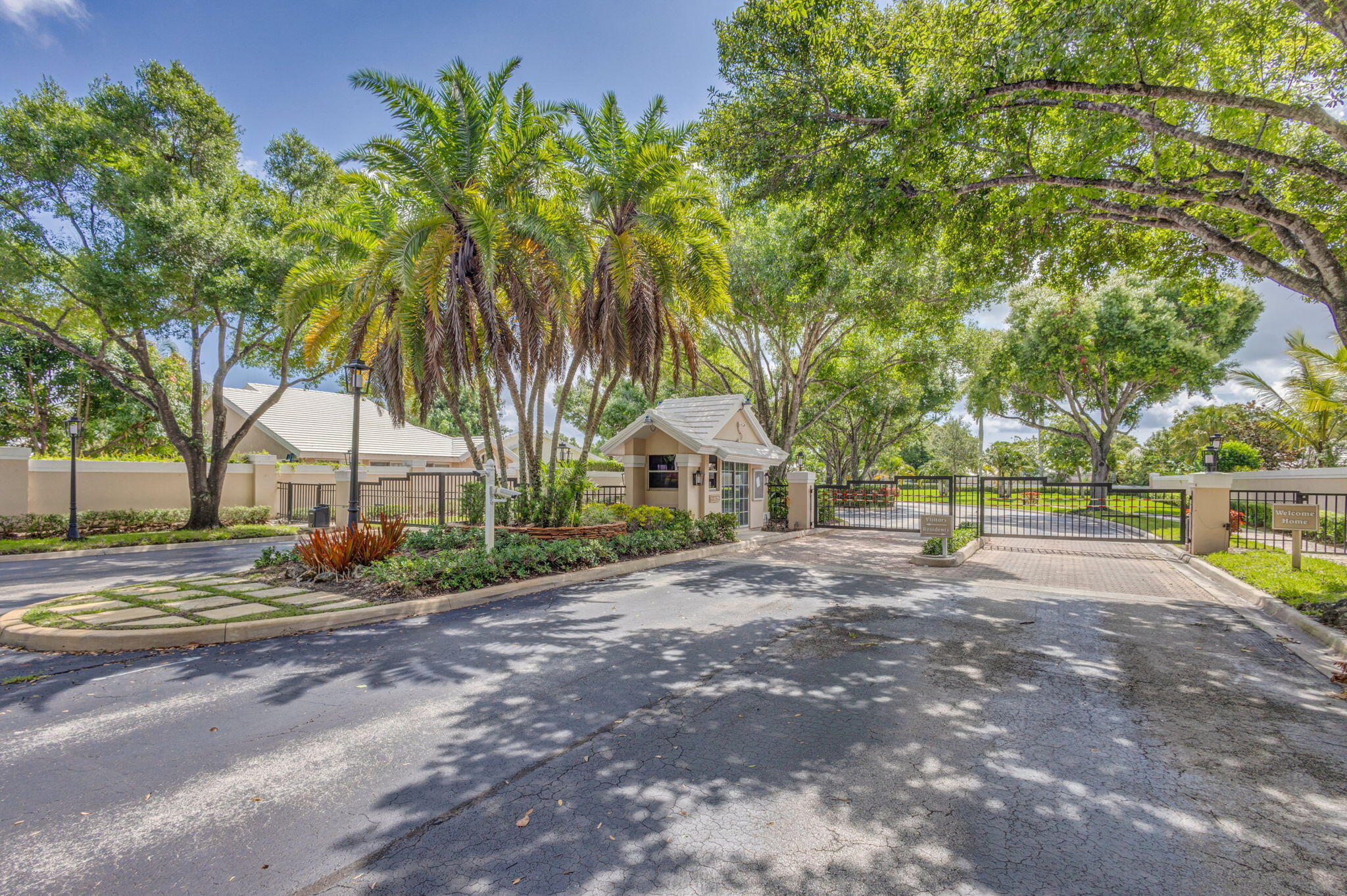 SARATOGA BAY - Residential