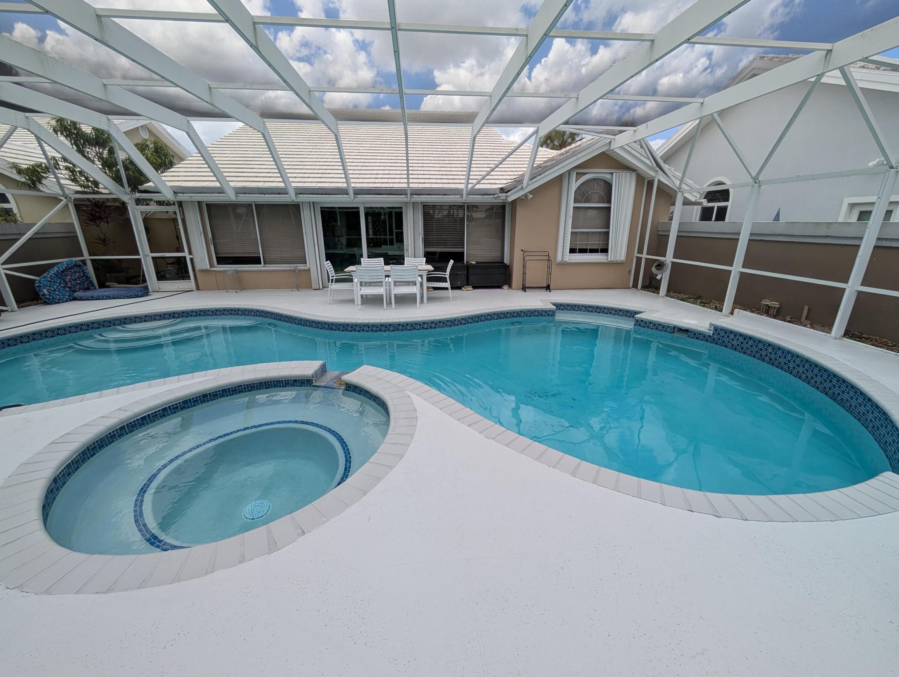 SARATOGA BAY - Residential