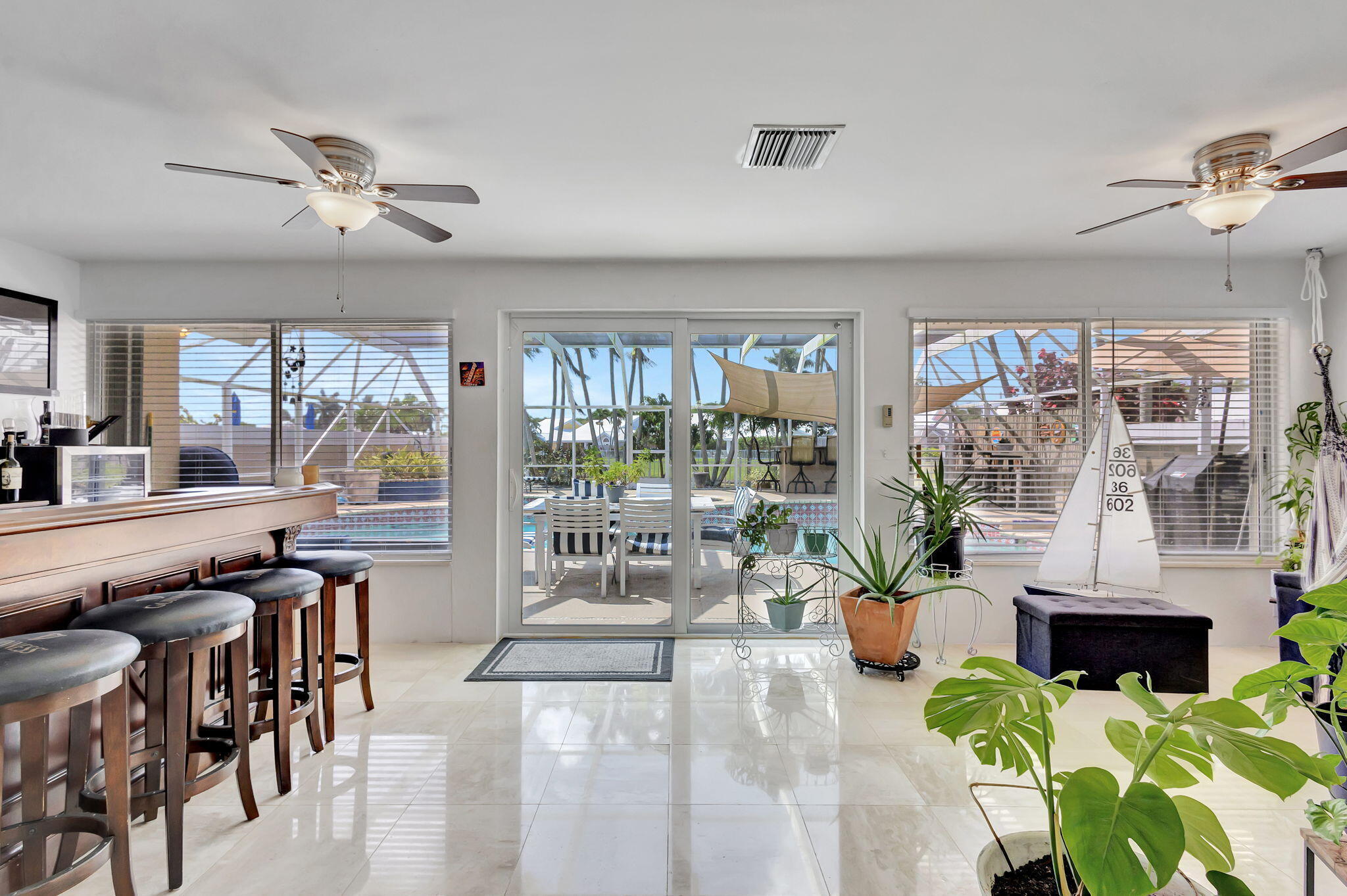 SARATOGA BAY - Residential