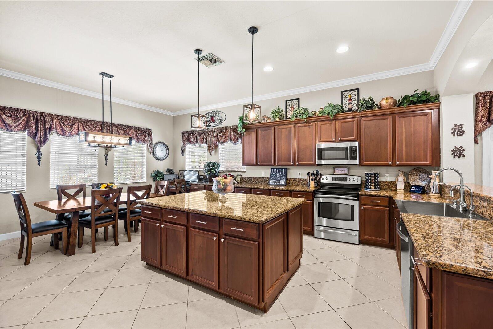 HIGHLANDS RESERVE - Residential