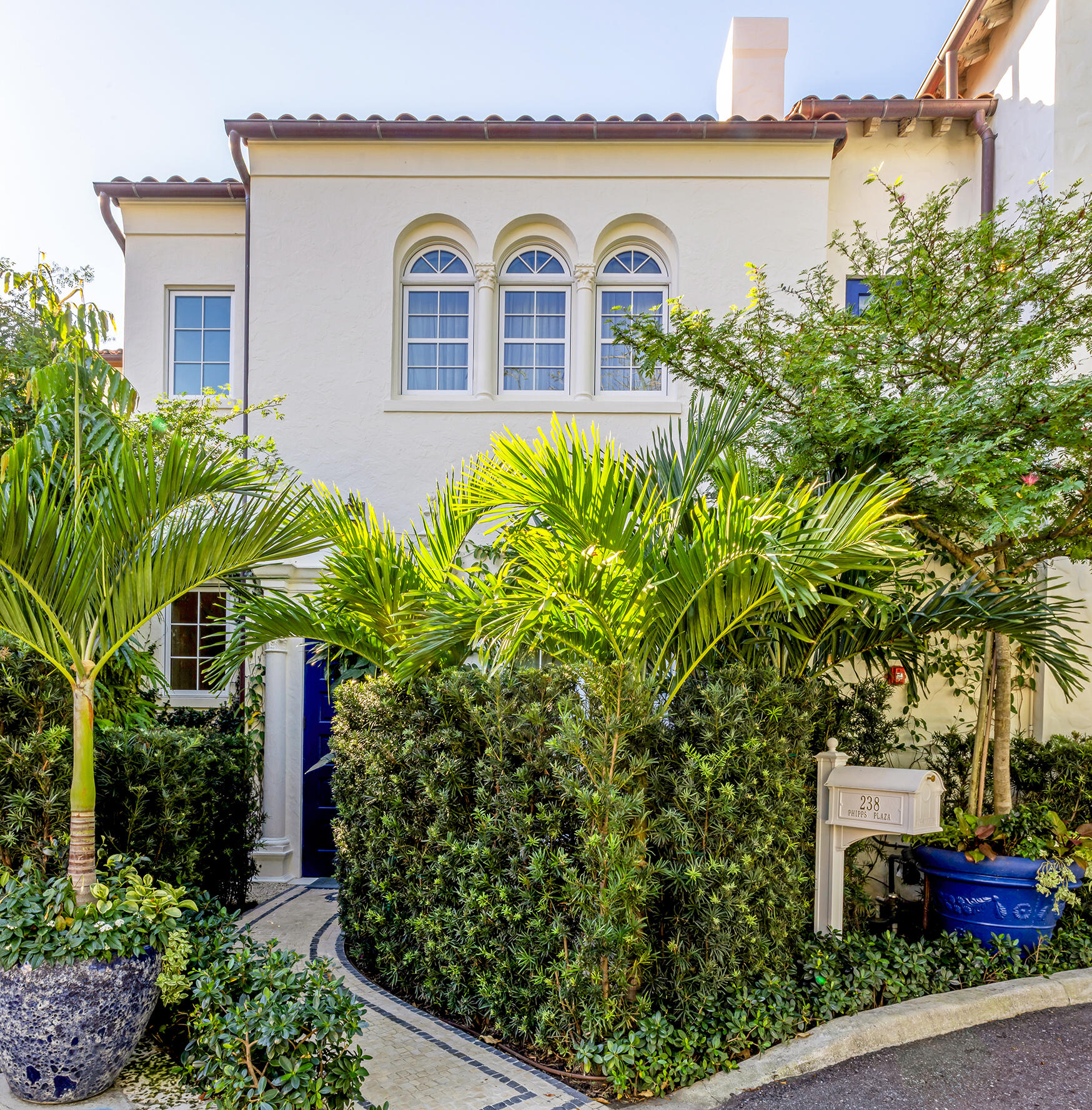 PHIPPS PLAZA - Residential