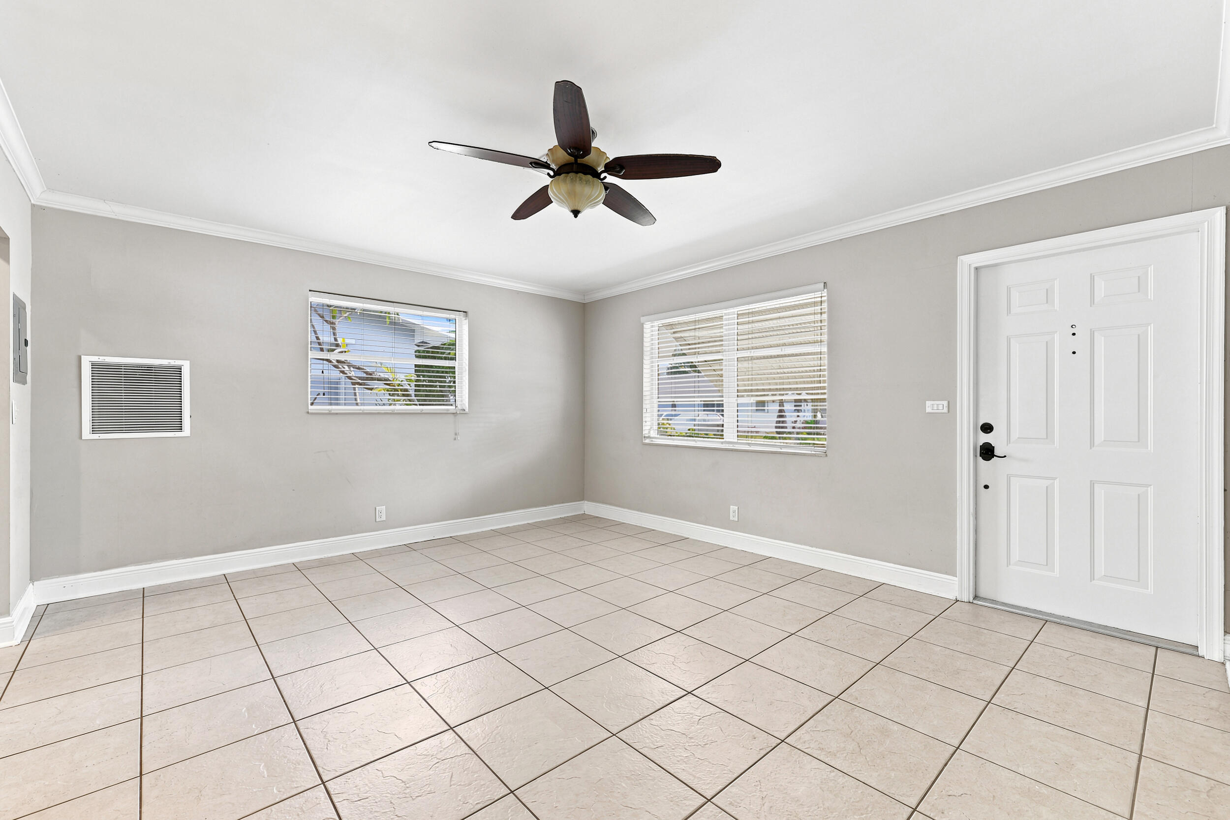 TAMARAC LAKES - Residential