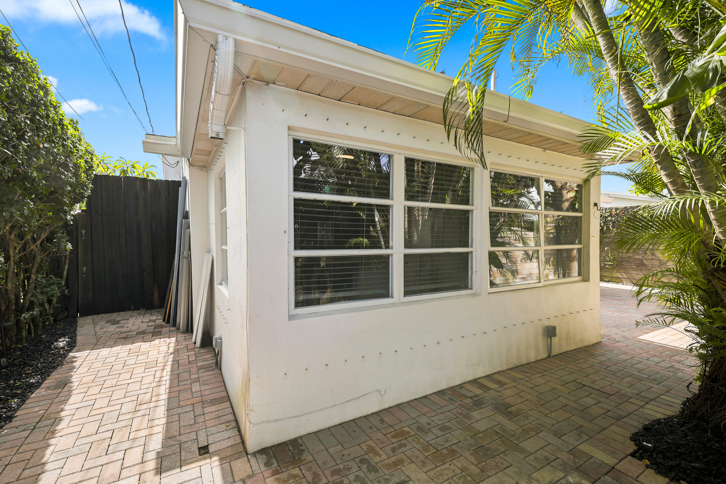 TAMARAC LAKES - Residential