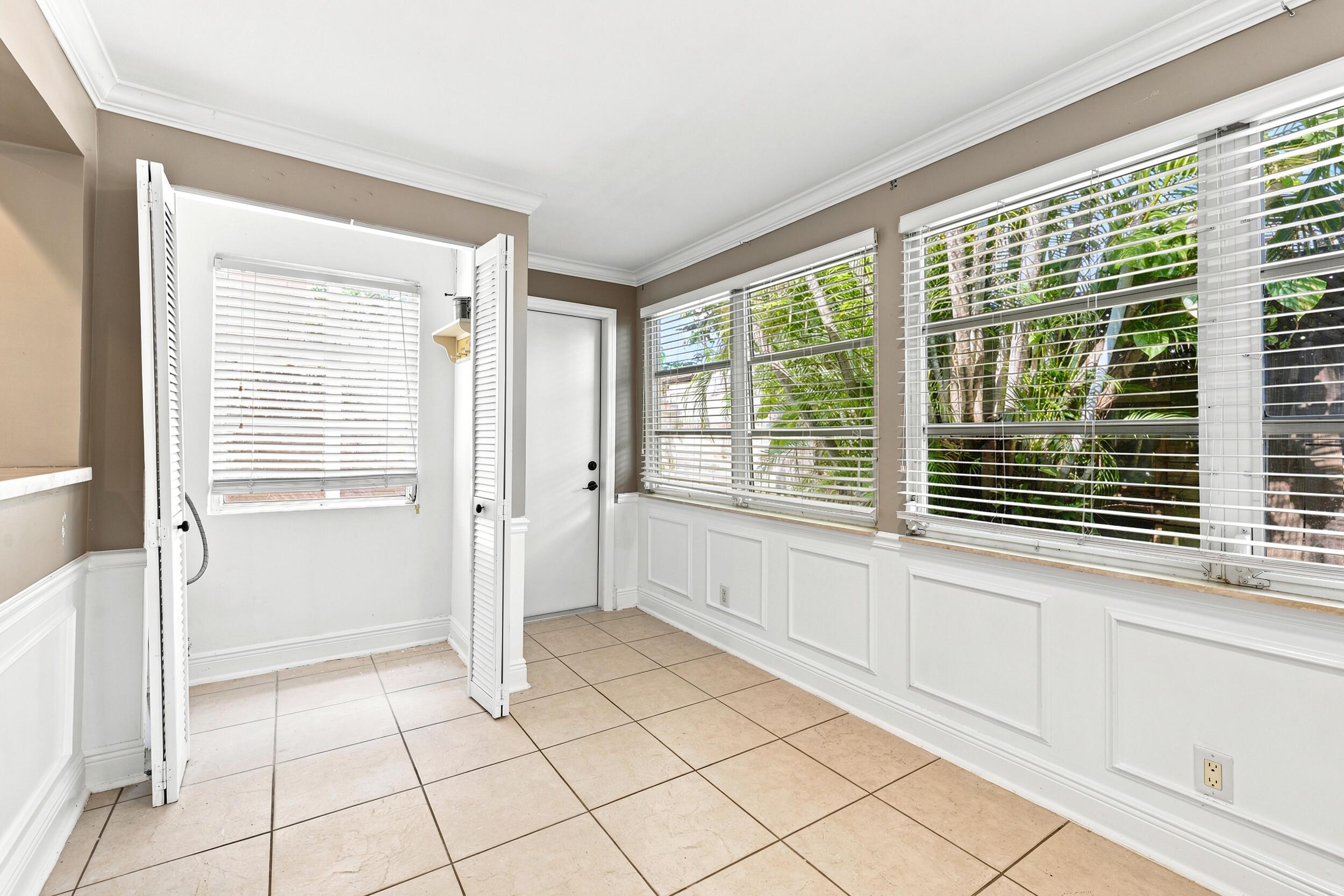 TAMARAC LAKES - Residential