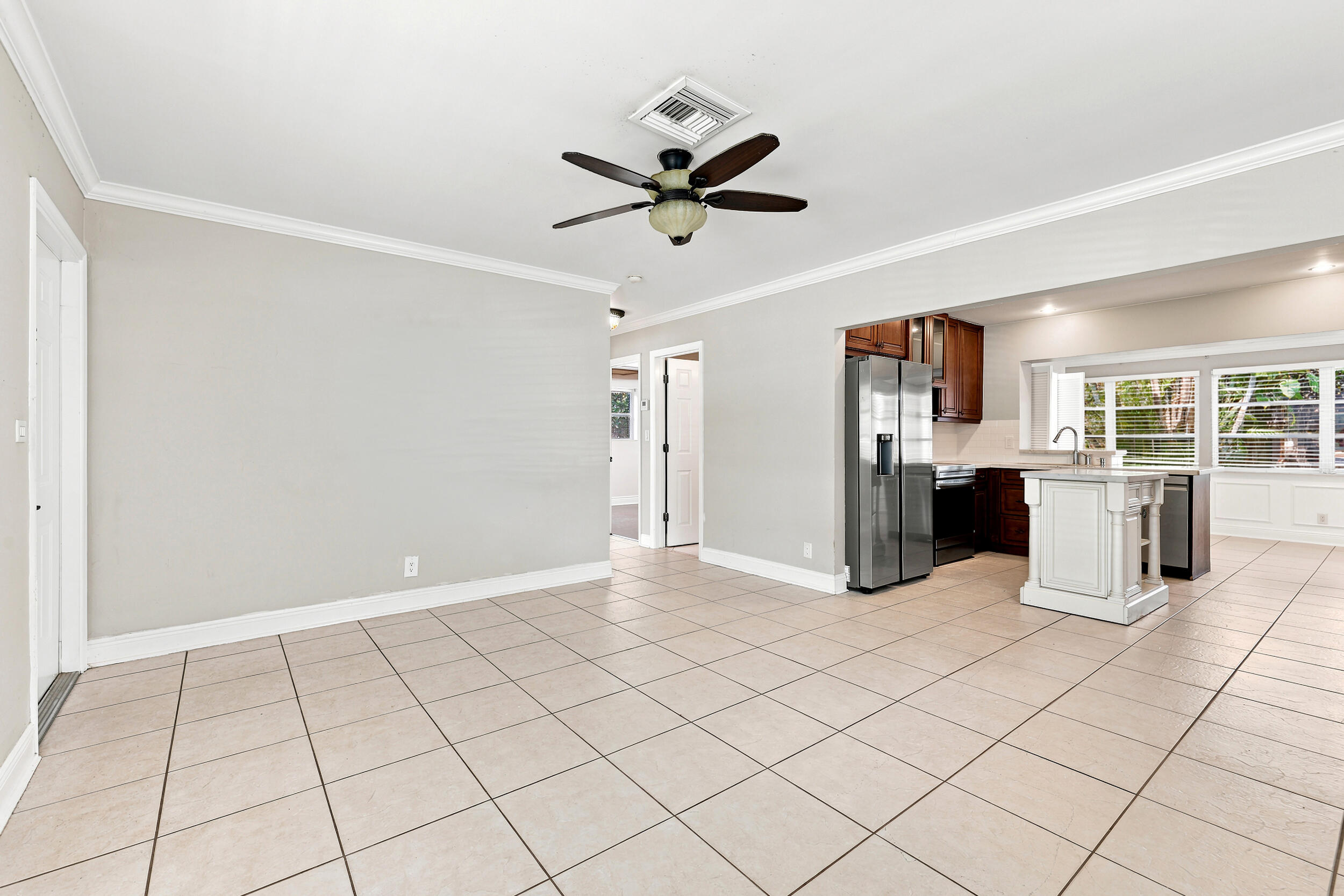 TAMARAC LAKES - Residential