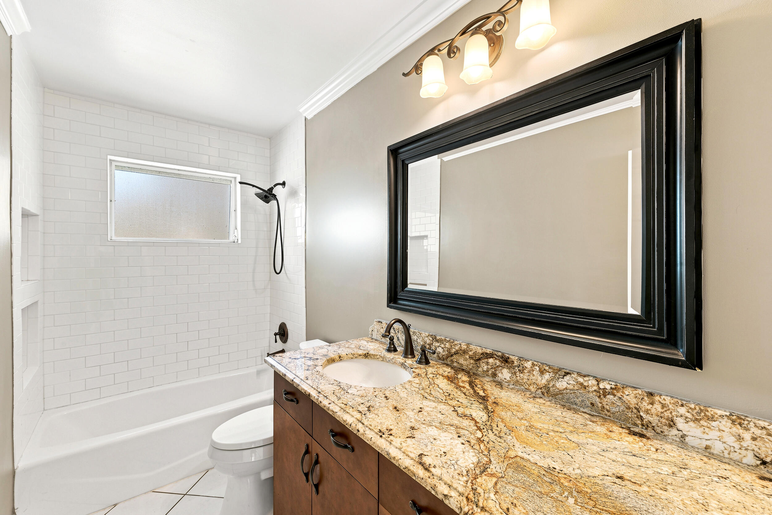TAMARAC LAKES - Residential
