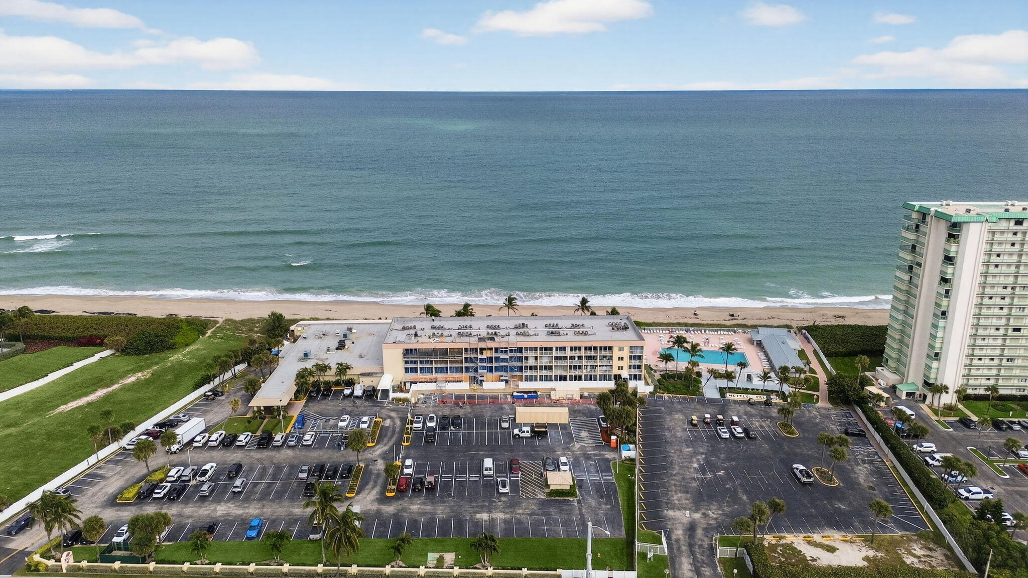 ISLAND BEACH CLUB, A CONDOMINIUM - Residential