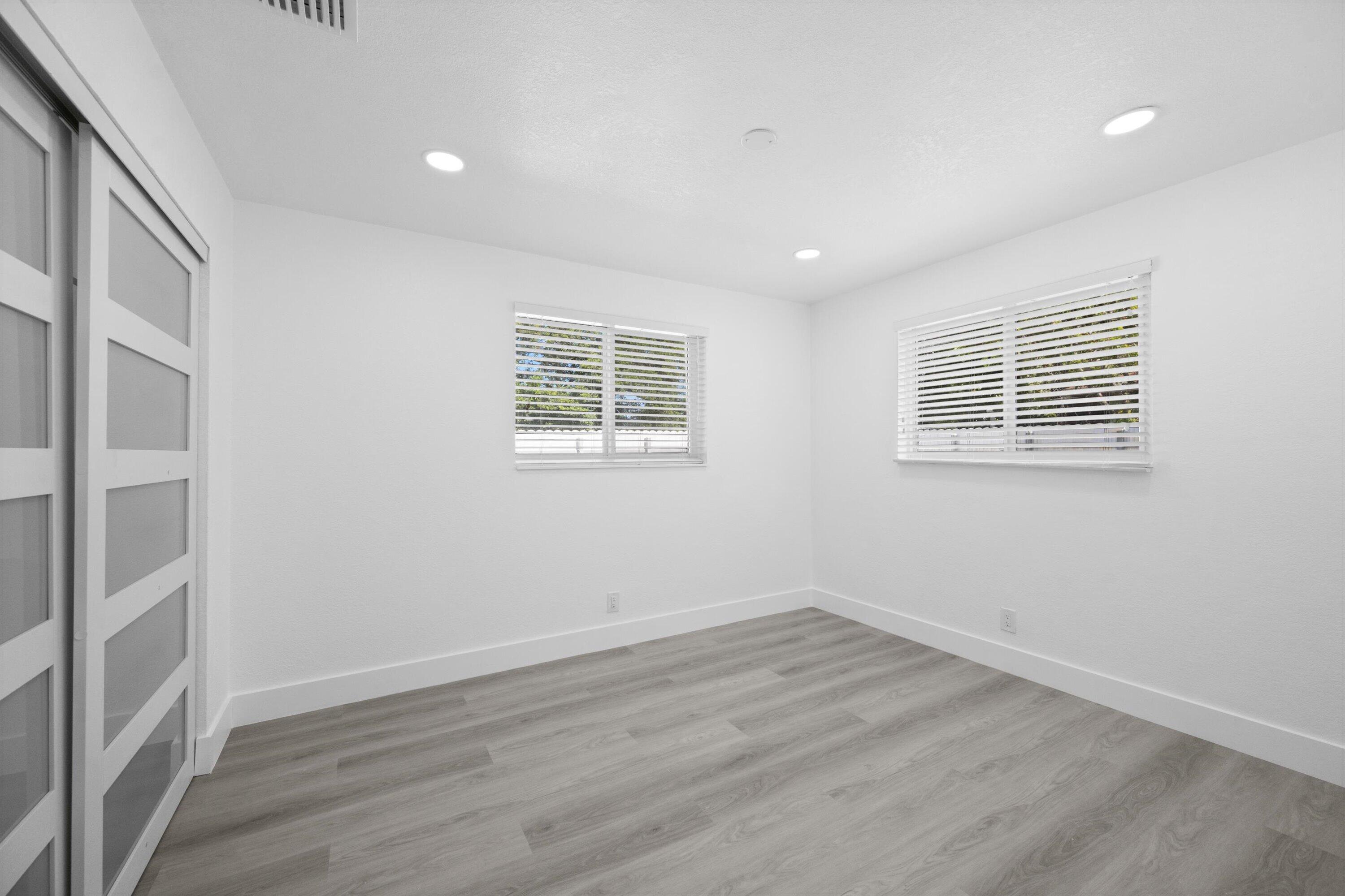 Palm Spring - Residential Income