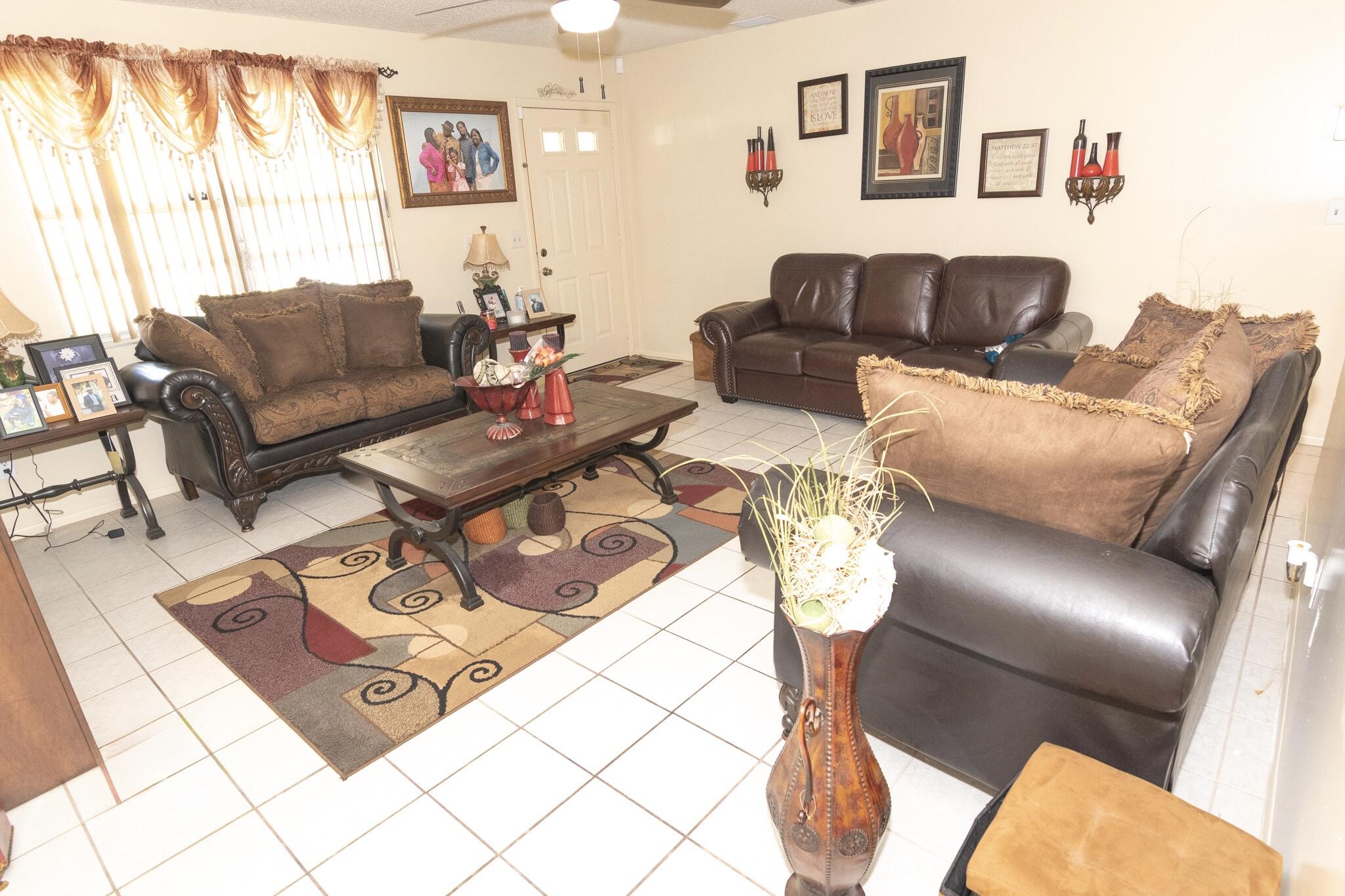 PORT ST LUCIE SECTION 25 - Residential