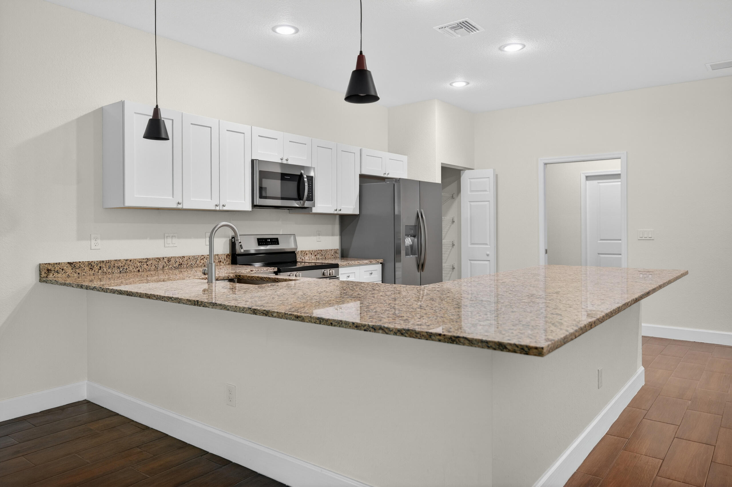 CHERRY HILLS - Residential
