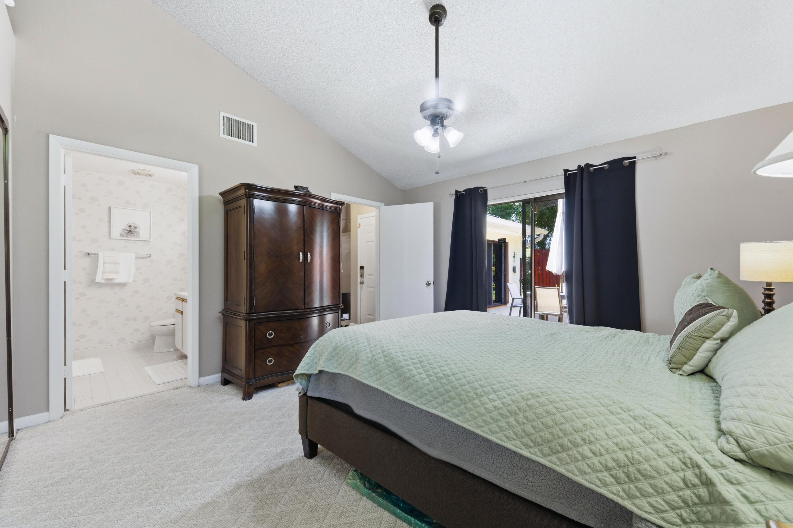 WESTCHESTER TOWNHOUSES - Residential