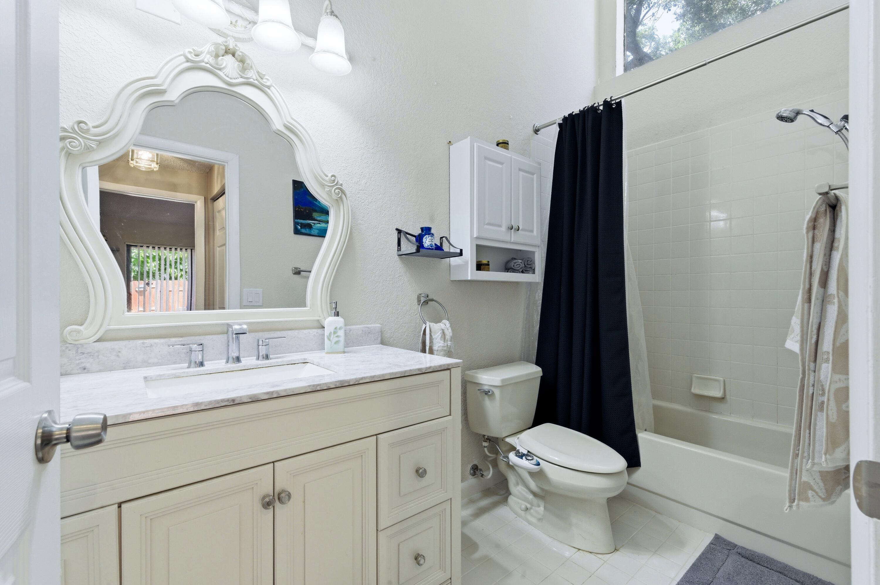 WESTCHESTER TOWNHOUSES - Residential