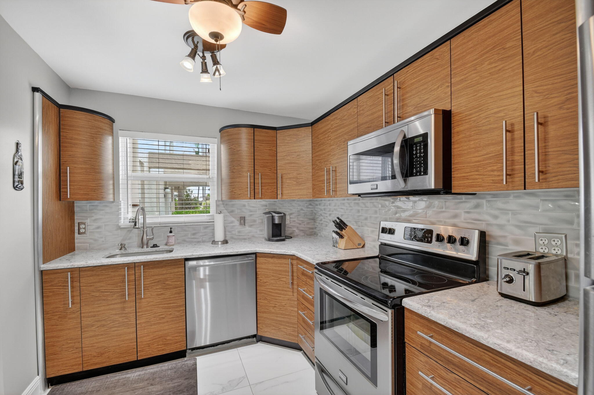 BARBICAN CONDO - Residential