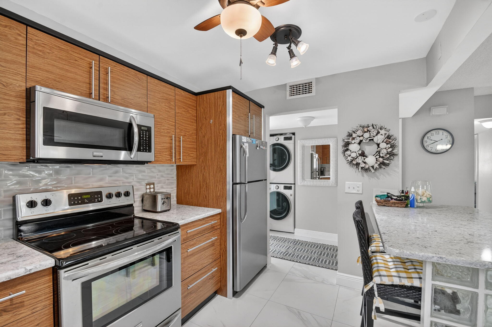 BARBICAN CONDO - Residential
