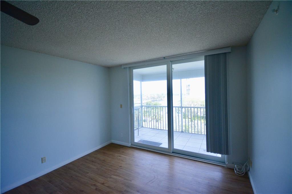 INTRACOASTAL TOWER - Residential
