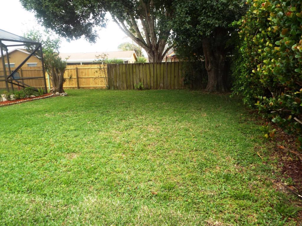 EASTWOOD OF WELLINGTON 2 - Residential Lease