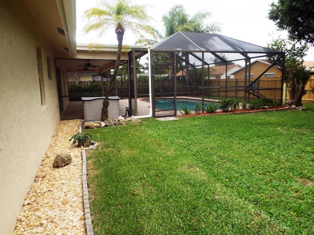 EASTWOOD OF WELLINGTON 2 - Residential Lease