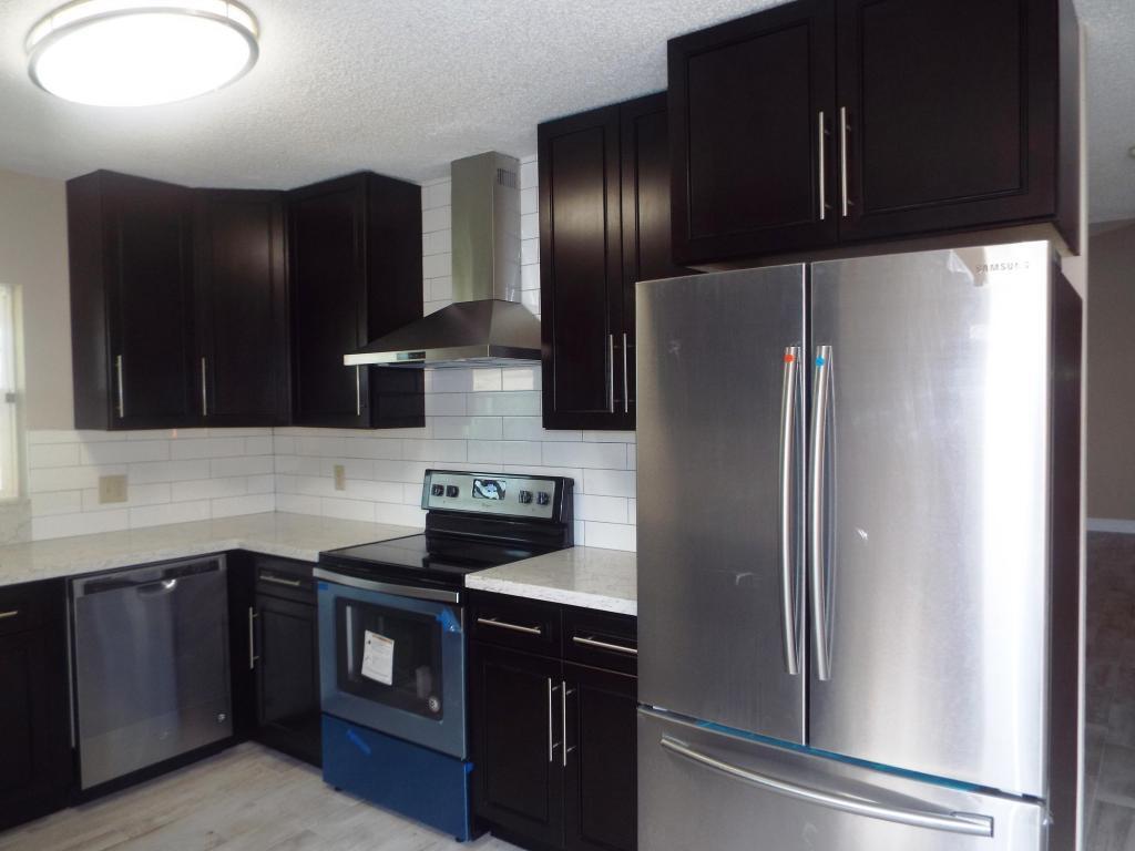 EASTWOOD OF WELLINGTON 2 - Residential Lease