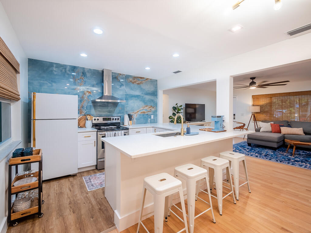 LAKE WORTH TOWN OF - Residential
