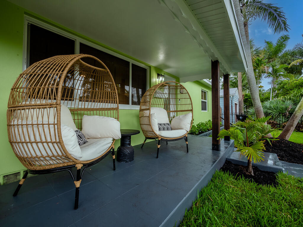 LAKE WORTH TOWN OF - Residential