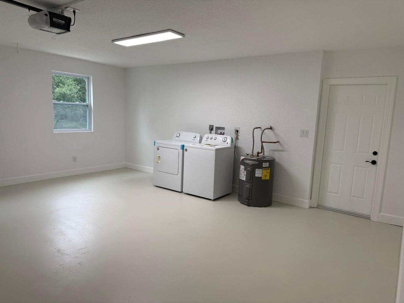 LOXAHATCHEE GROVES - Residential