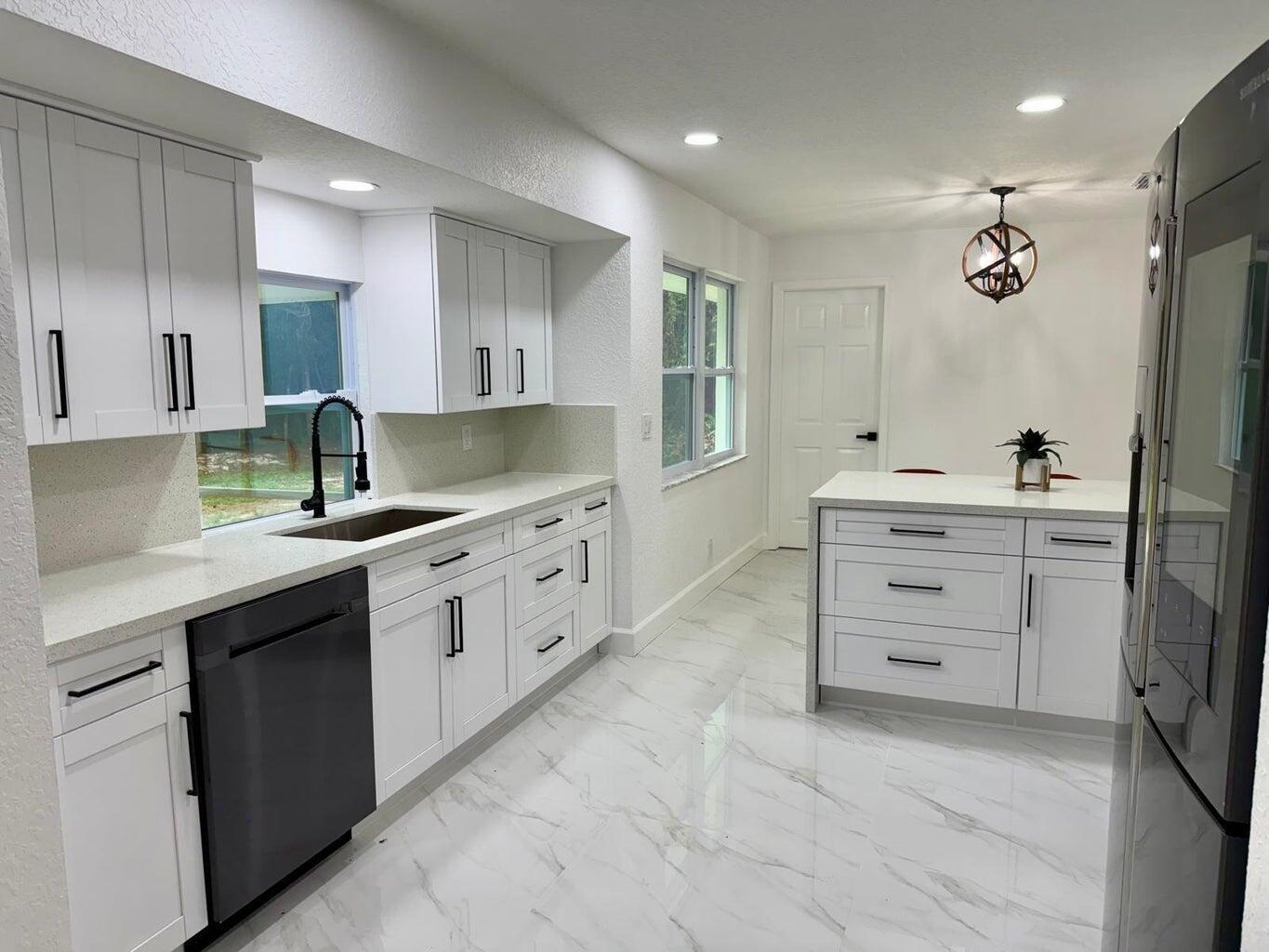 LOXAHATCHEE GROVES - Residential