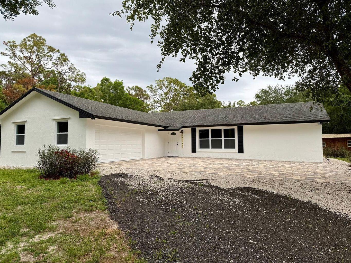 LOXAHATCHEE GROVES - Residential