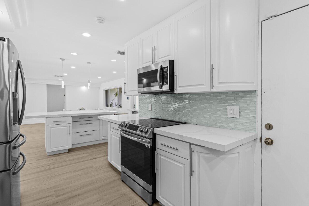 CORAL KEY VILLAS 2ND SEC - Residential