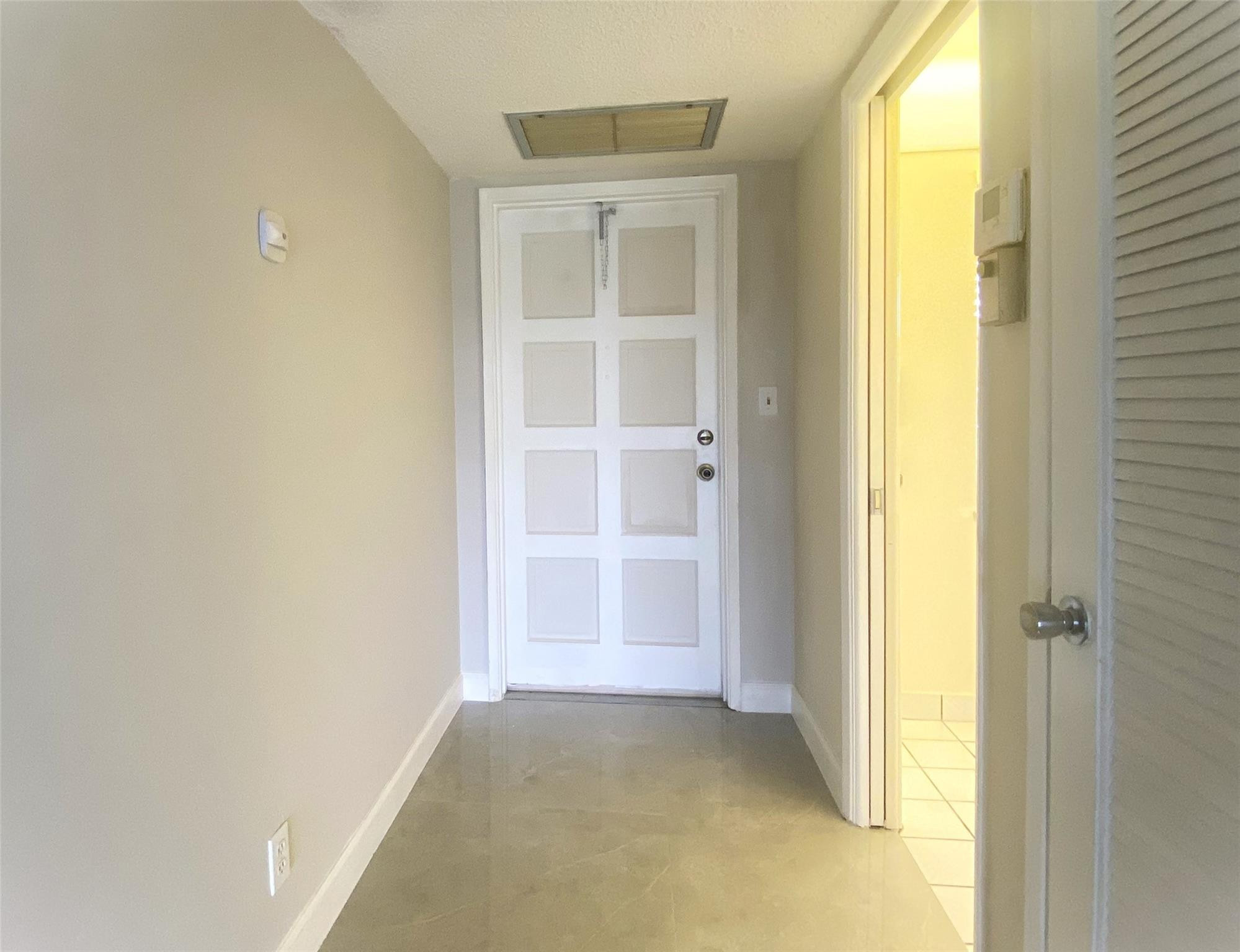 NO 20 PALM-AIRE COUNTRY CLUB - Residential