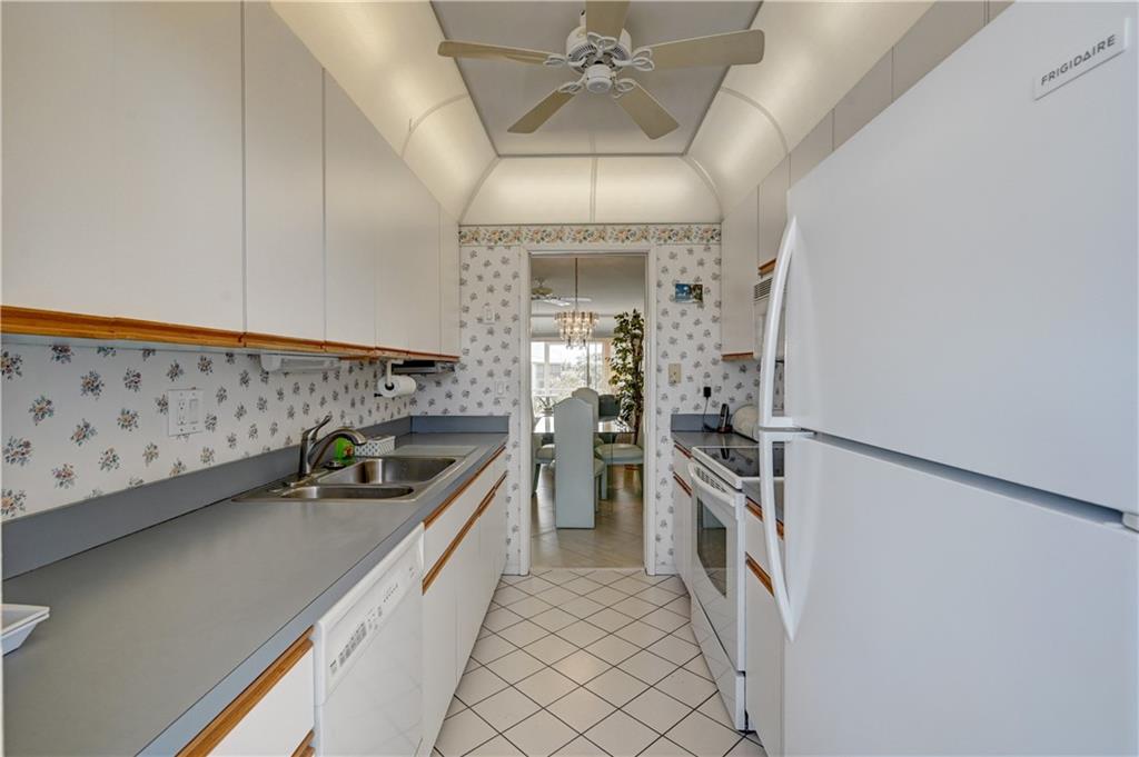 Penthouse North - Residential