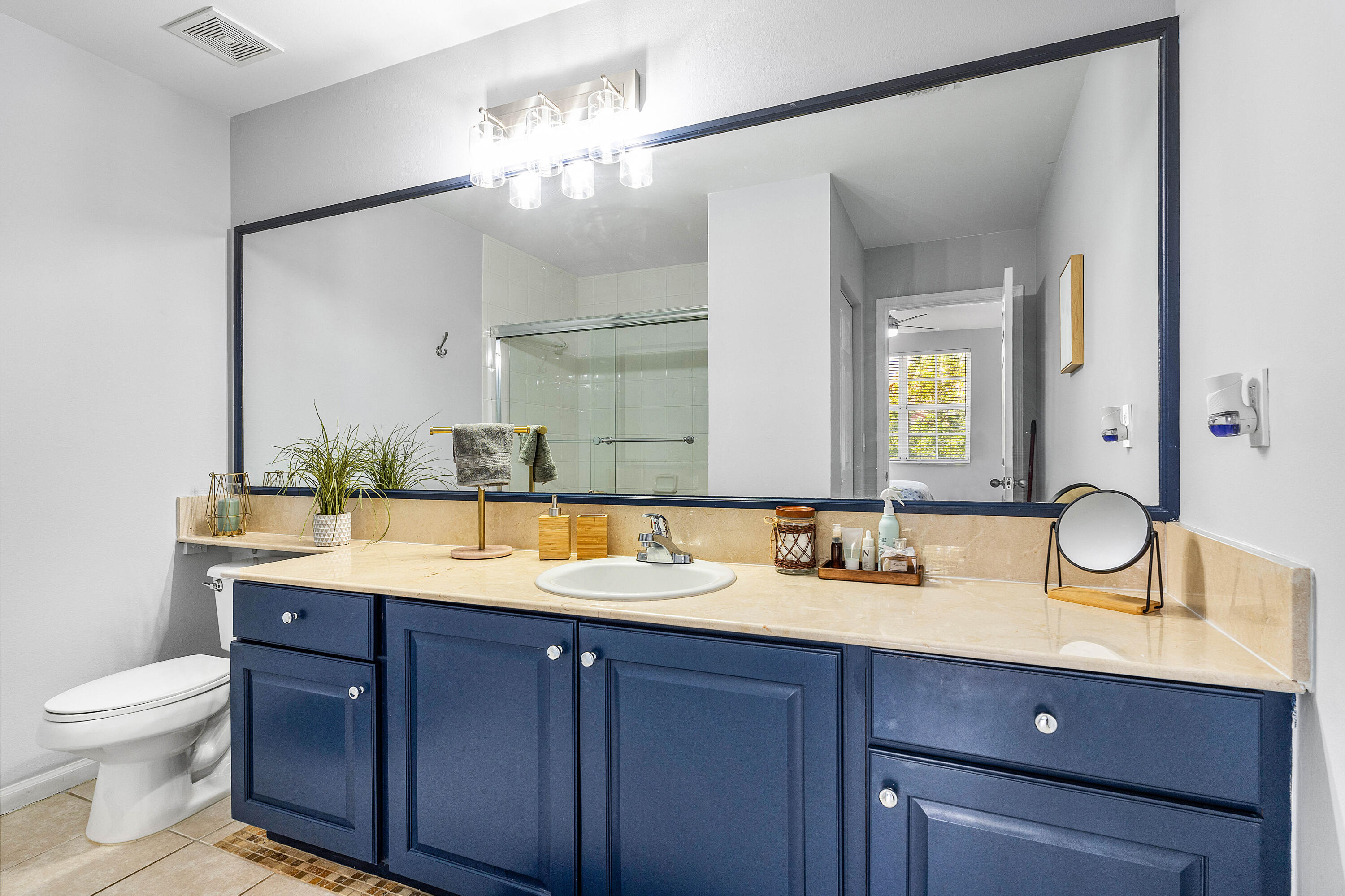 ST ANDREWS AT POLO CLUB CONDO - Residential Lease