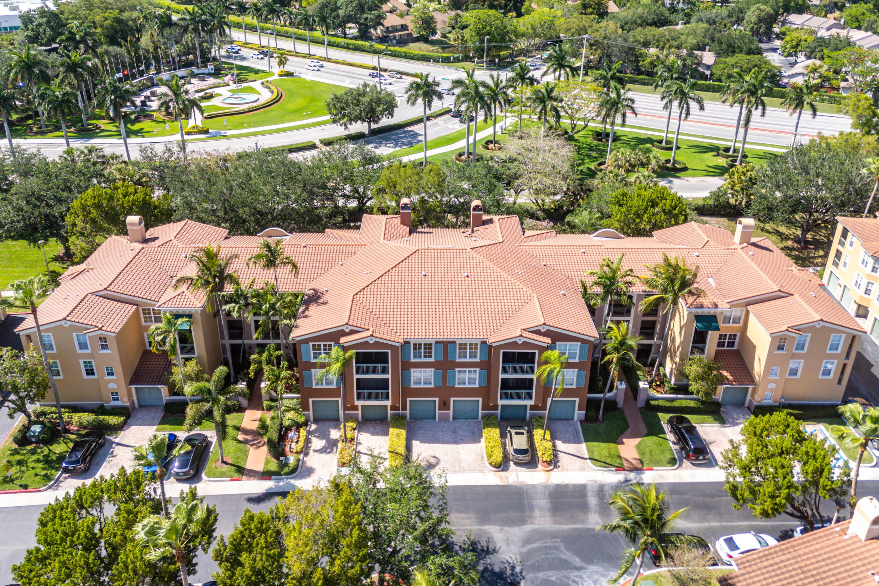 ST ANDREWS AT POLO CLUB CONDO - Residential Lease