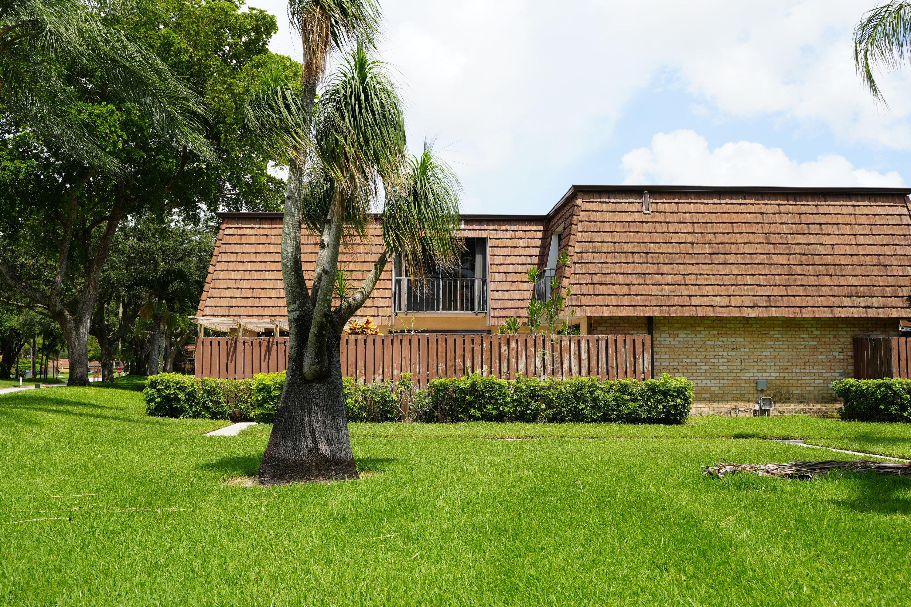 SHERWOOD LAKES PLAT NO 2 - Residential