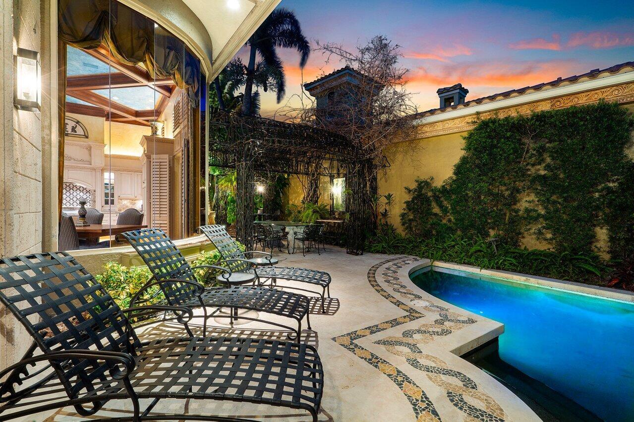 ADDISON ESTATES - Residential