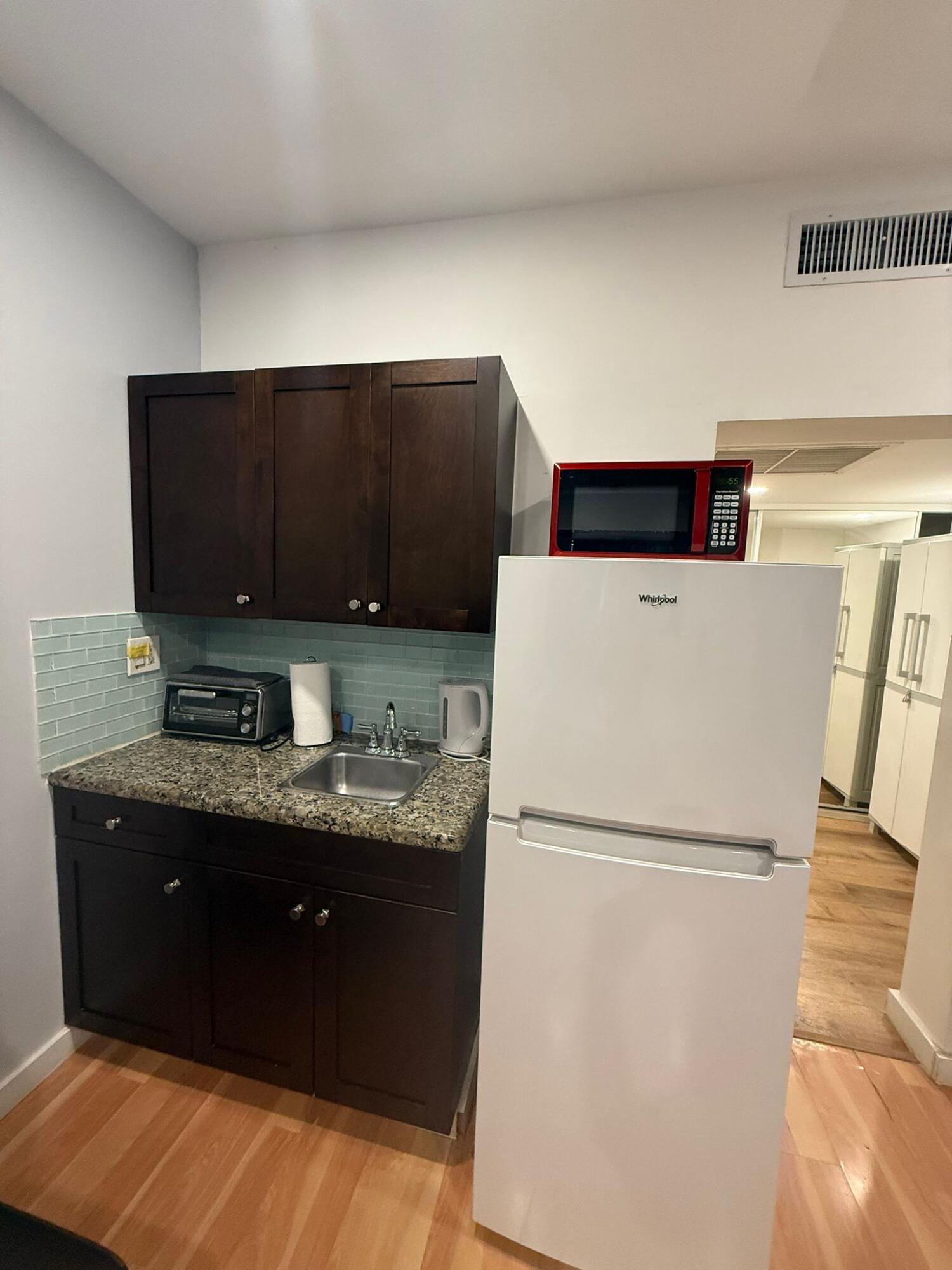 DIPLOMAT GOLF & RACQUET CLUB - Residential