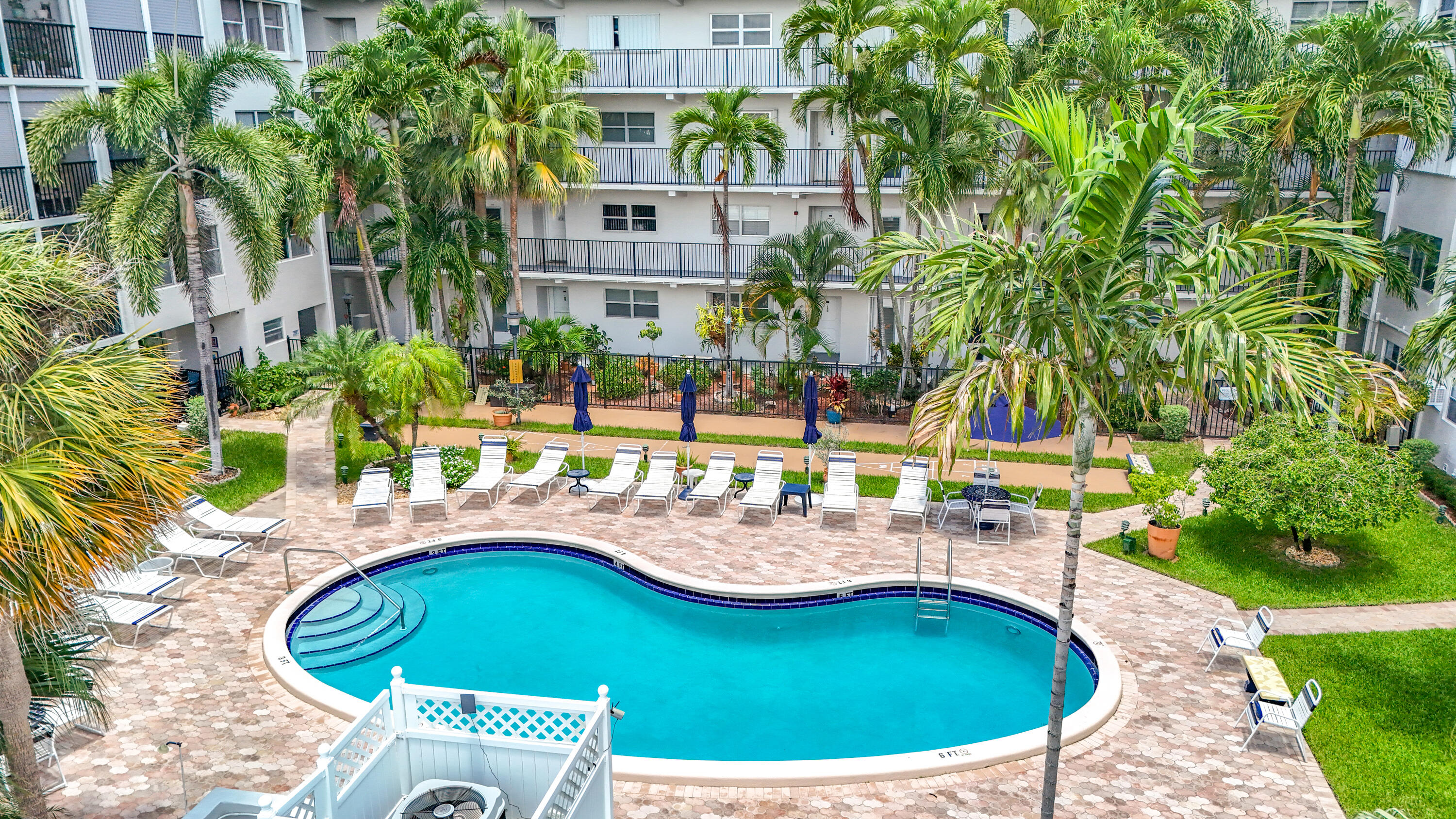 LEISURE BY THE SEA EAST CONDO - Residential