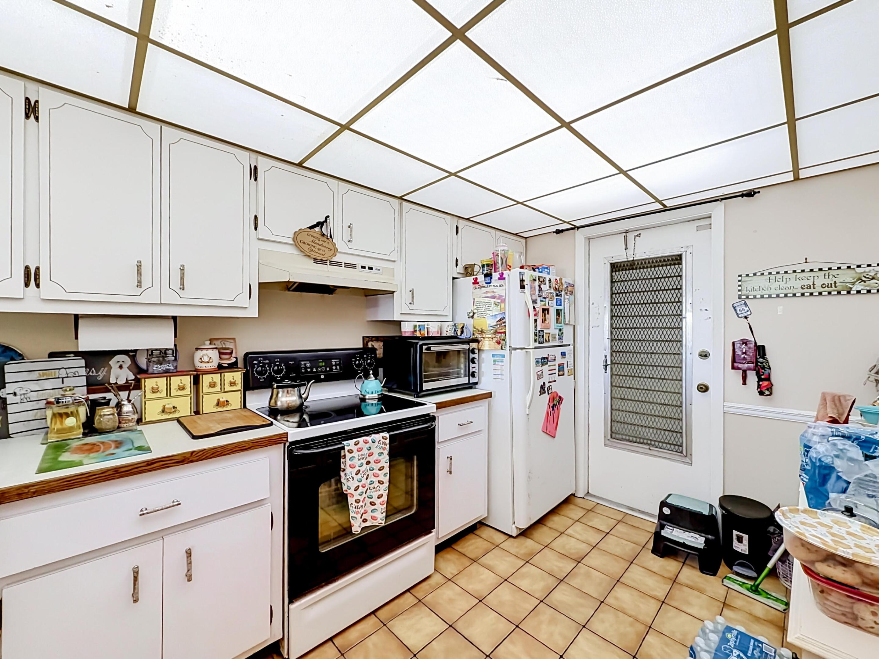 LEISURE BY THE SEA EAST CONDO - Residential