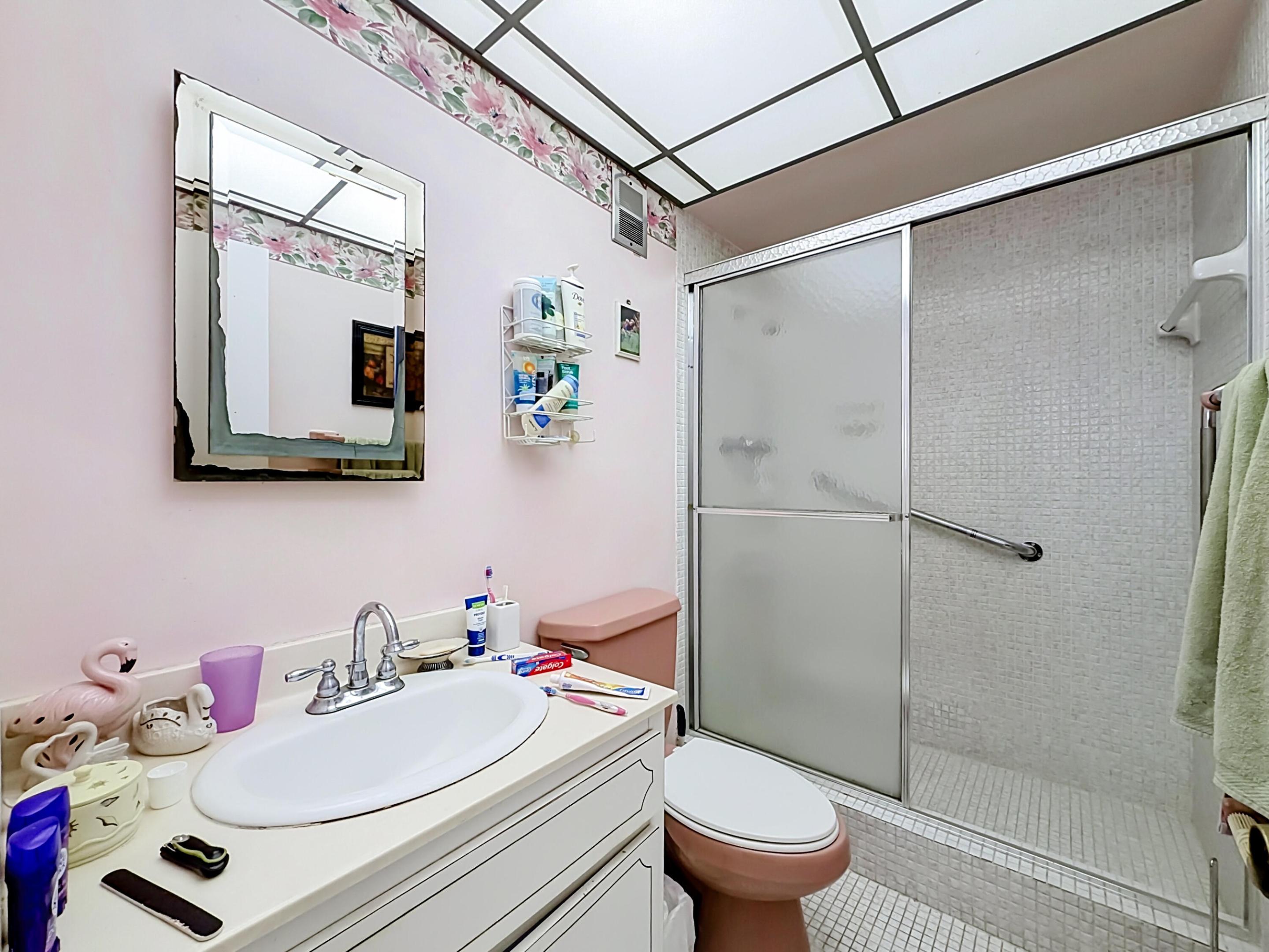 LEISURE BY THE SEA EAST CONDO - Residential