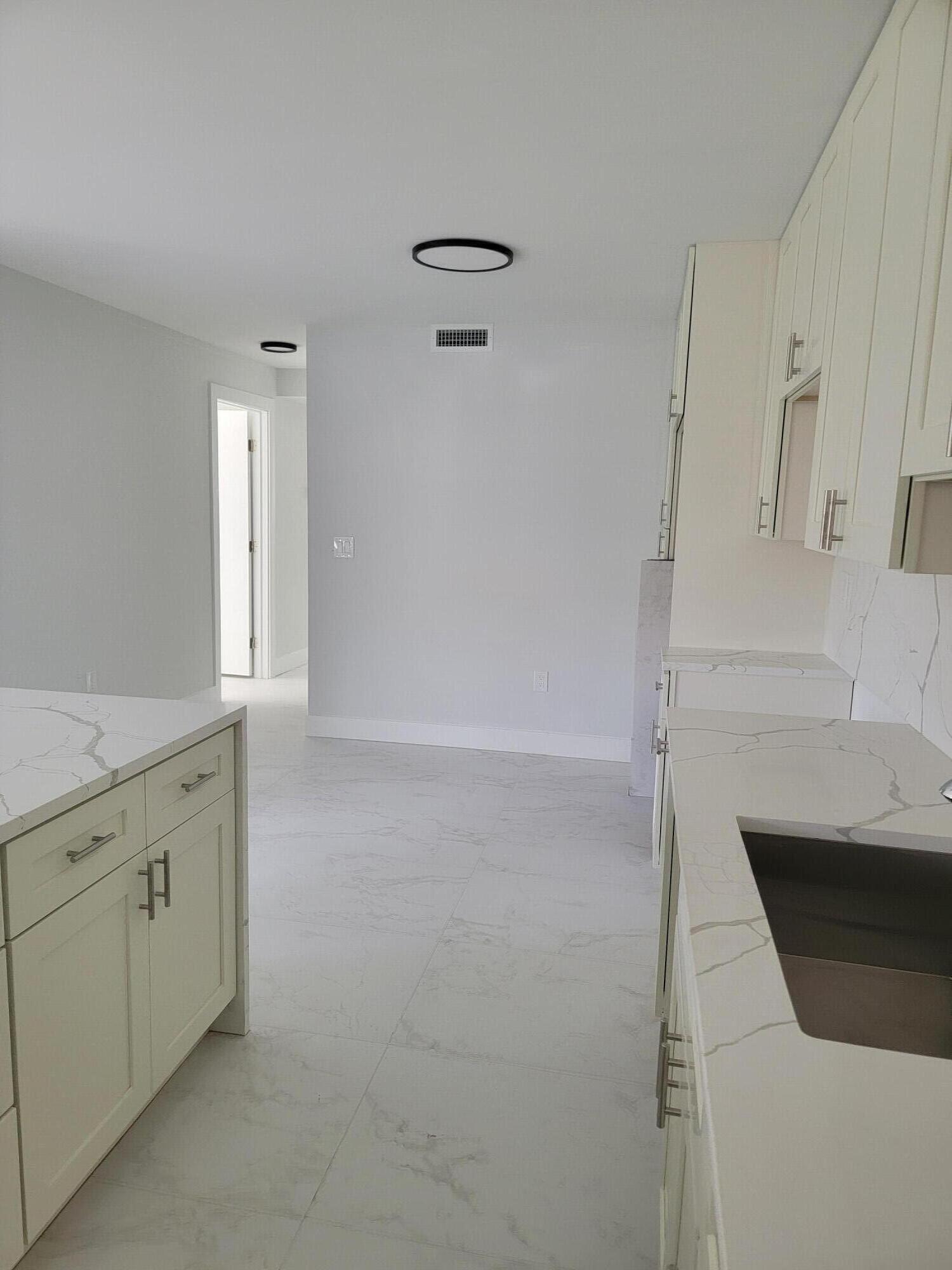 CAMINO NORTH CONDO - Residential Lease