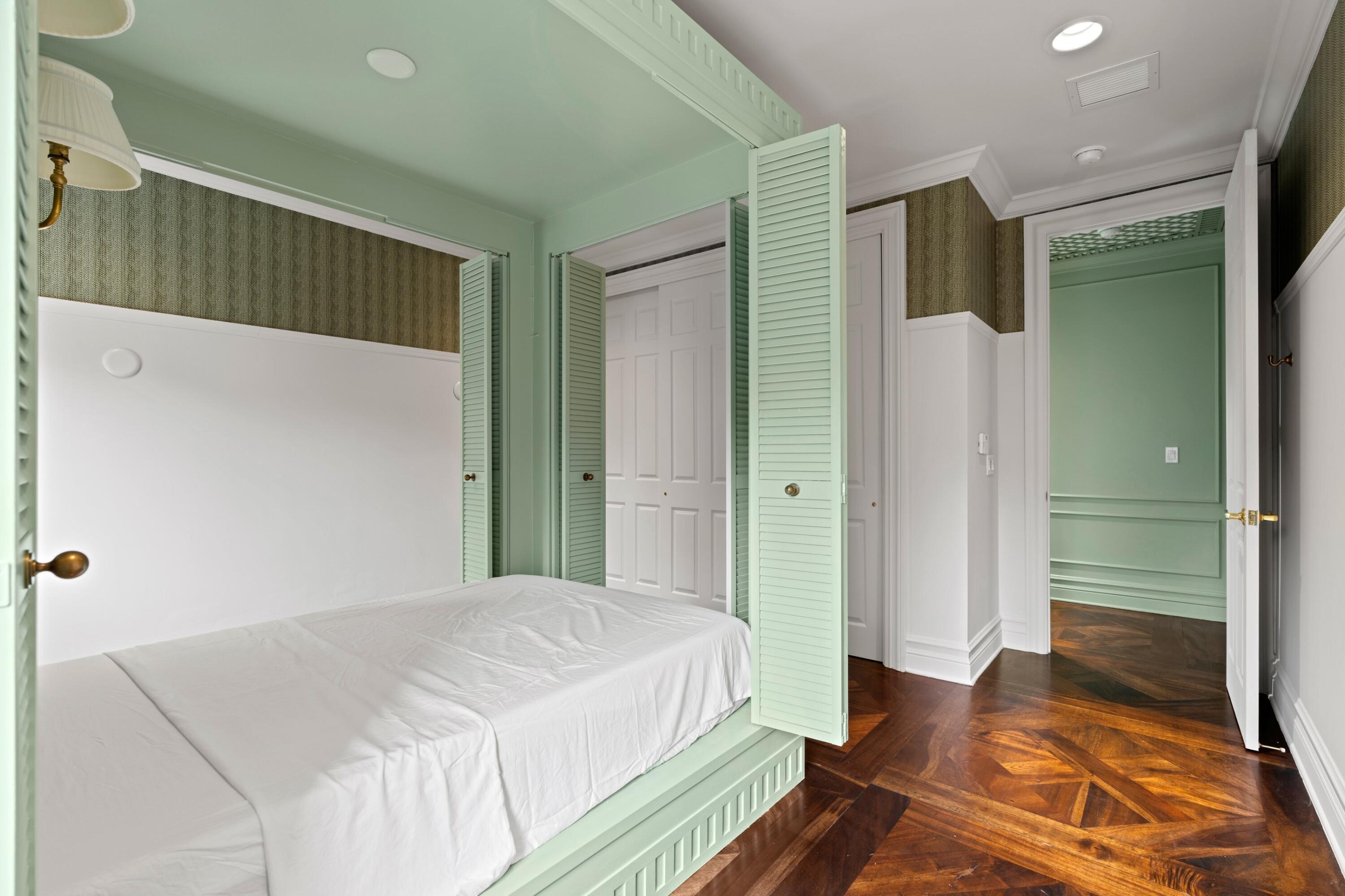 NORTH SHORE TERRACE 2 - Residential Lease