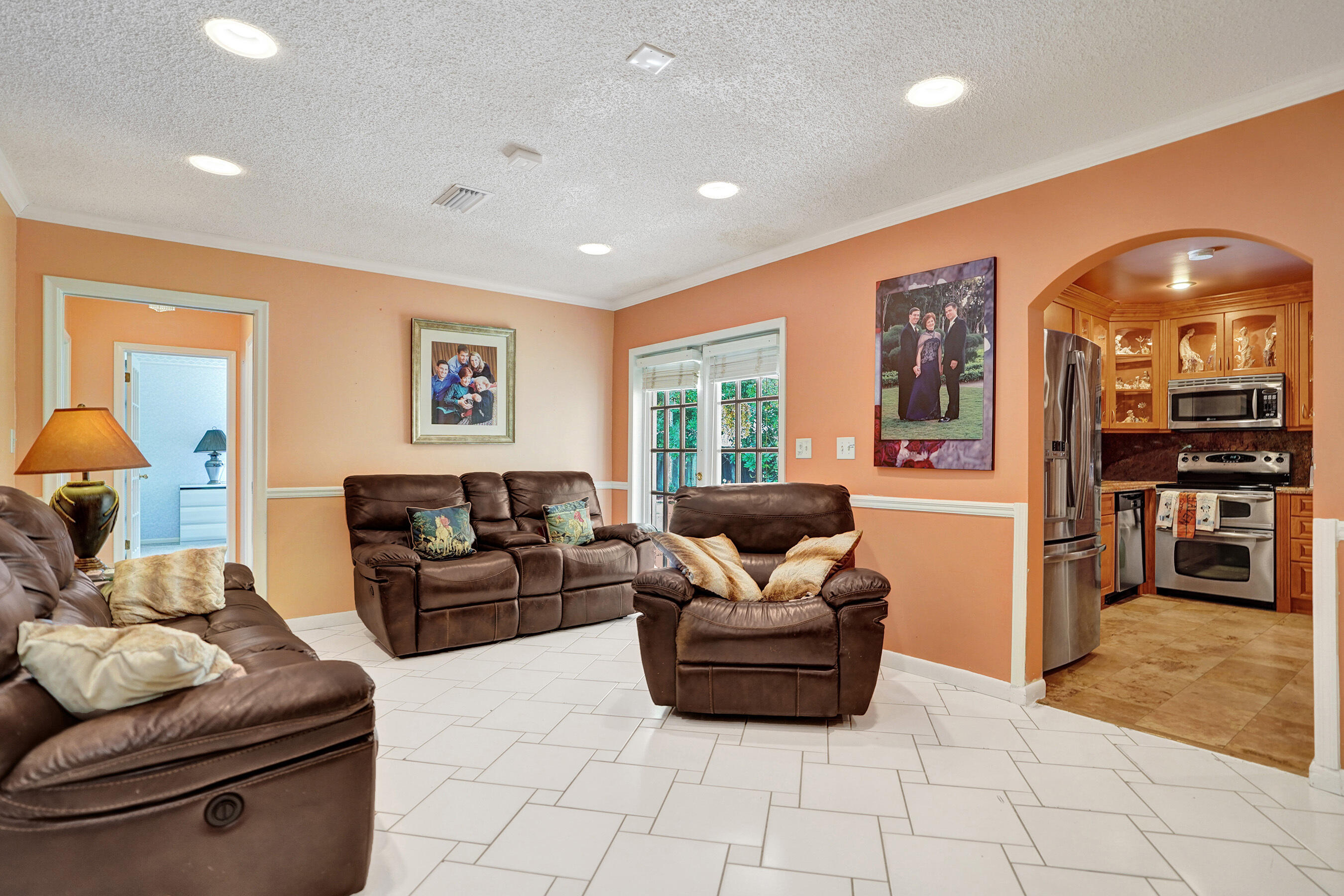 ROYAL PALM ESTATES - Residential