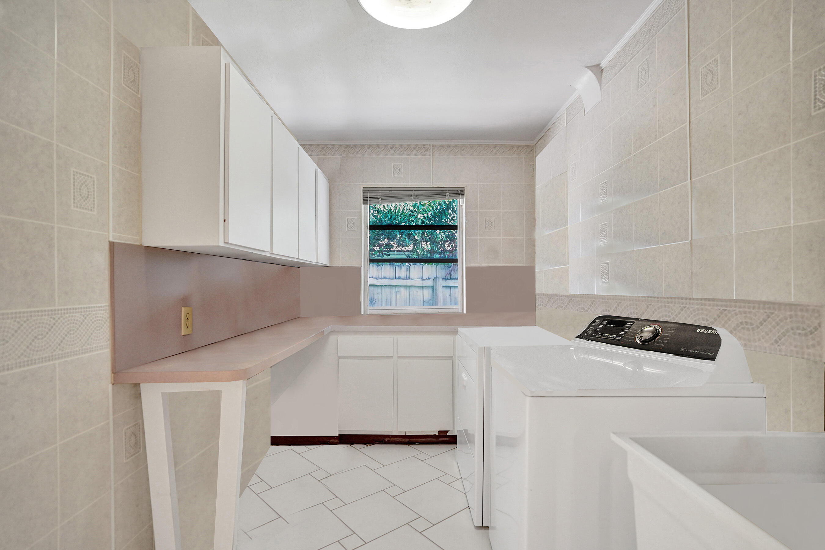 ROYAL PALM ESTATES - Residential