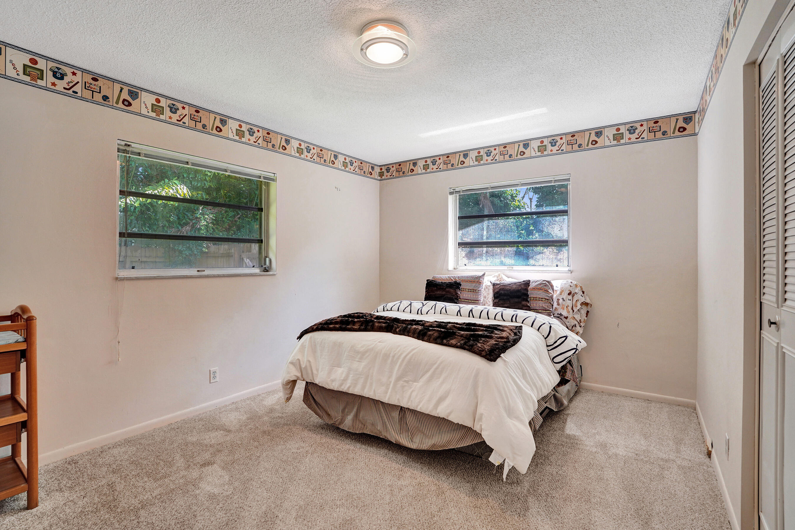 ROYAL PALM ESTATES - Residential