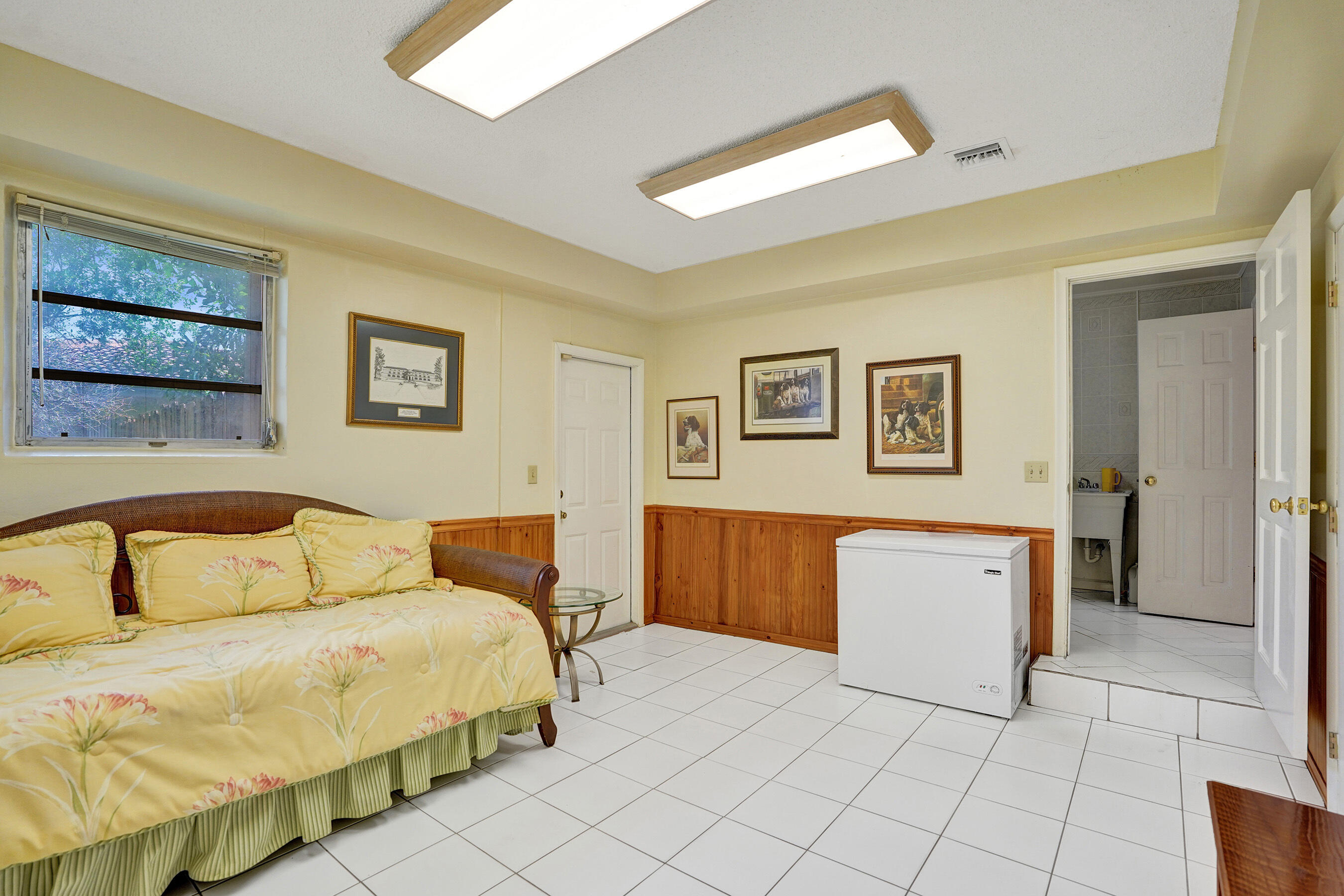 ROYAL PALM ESTATES - Residential