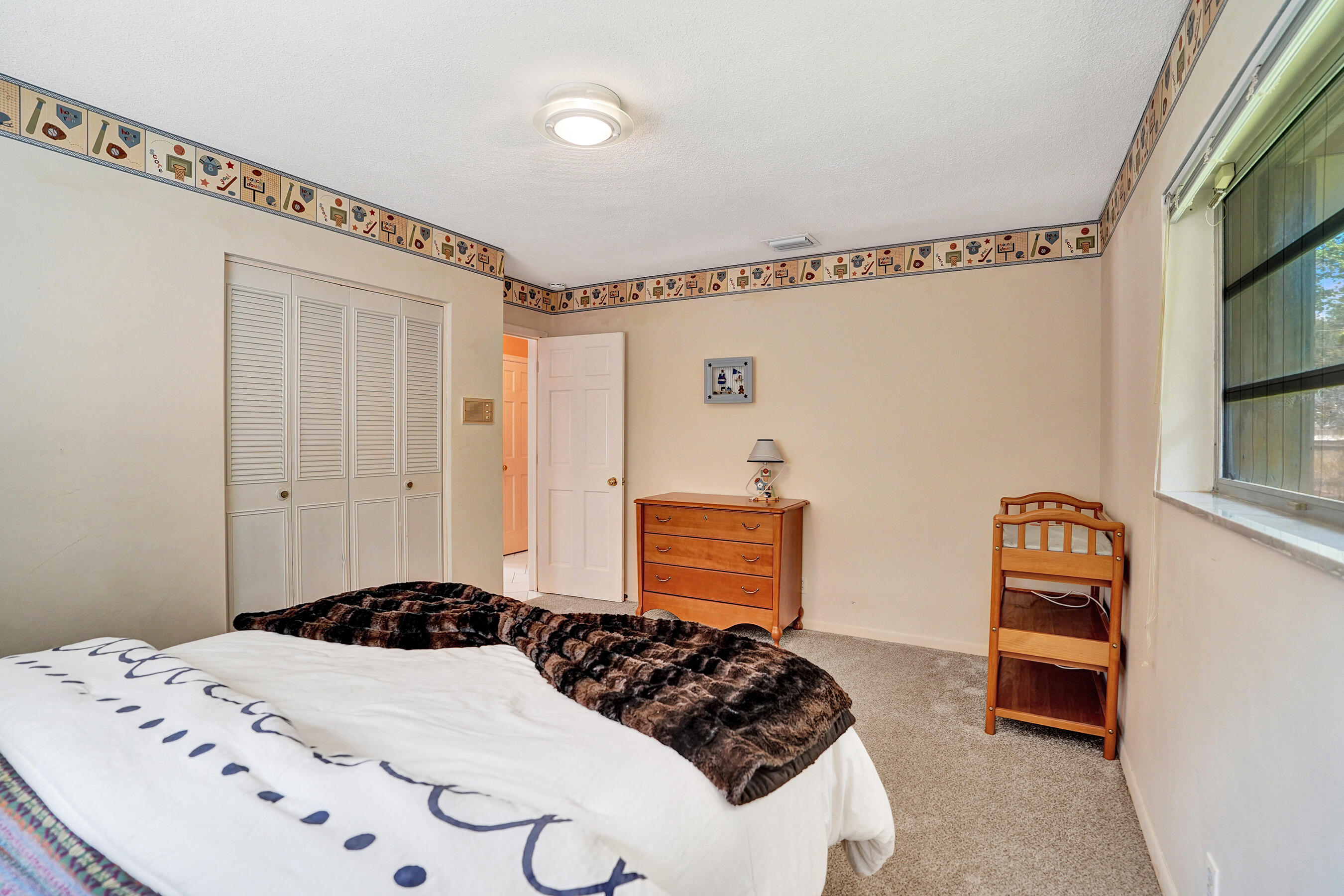 ROYAL PALM ESTATES - Residential