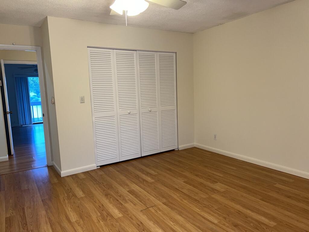FAMILY TOWNHOUSES OF THE LAKES - Residential Lease