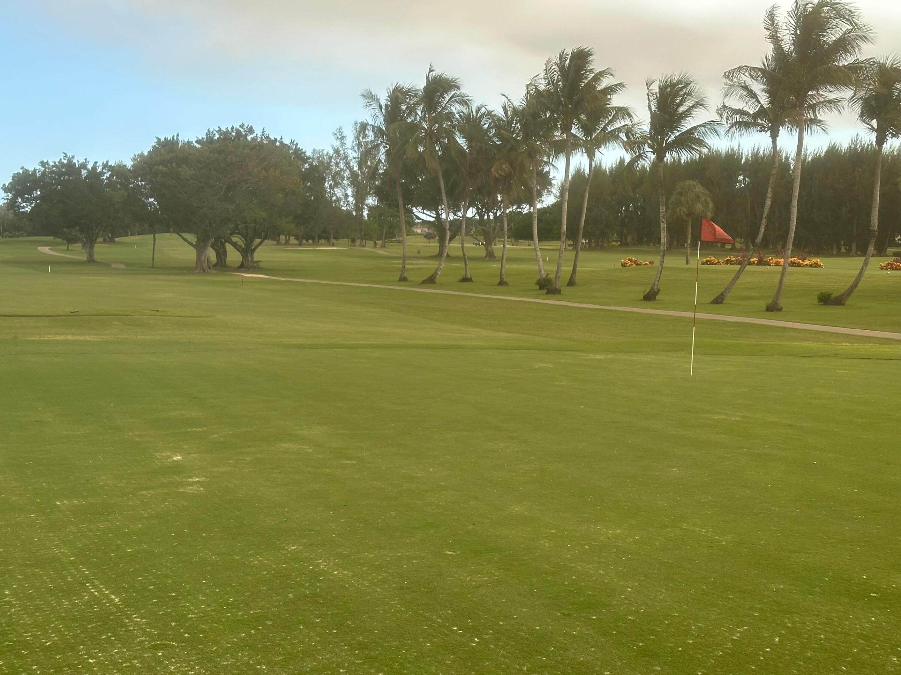 HOLLYBROOK GOLF AND - Residential Lease