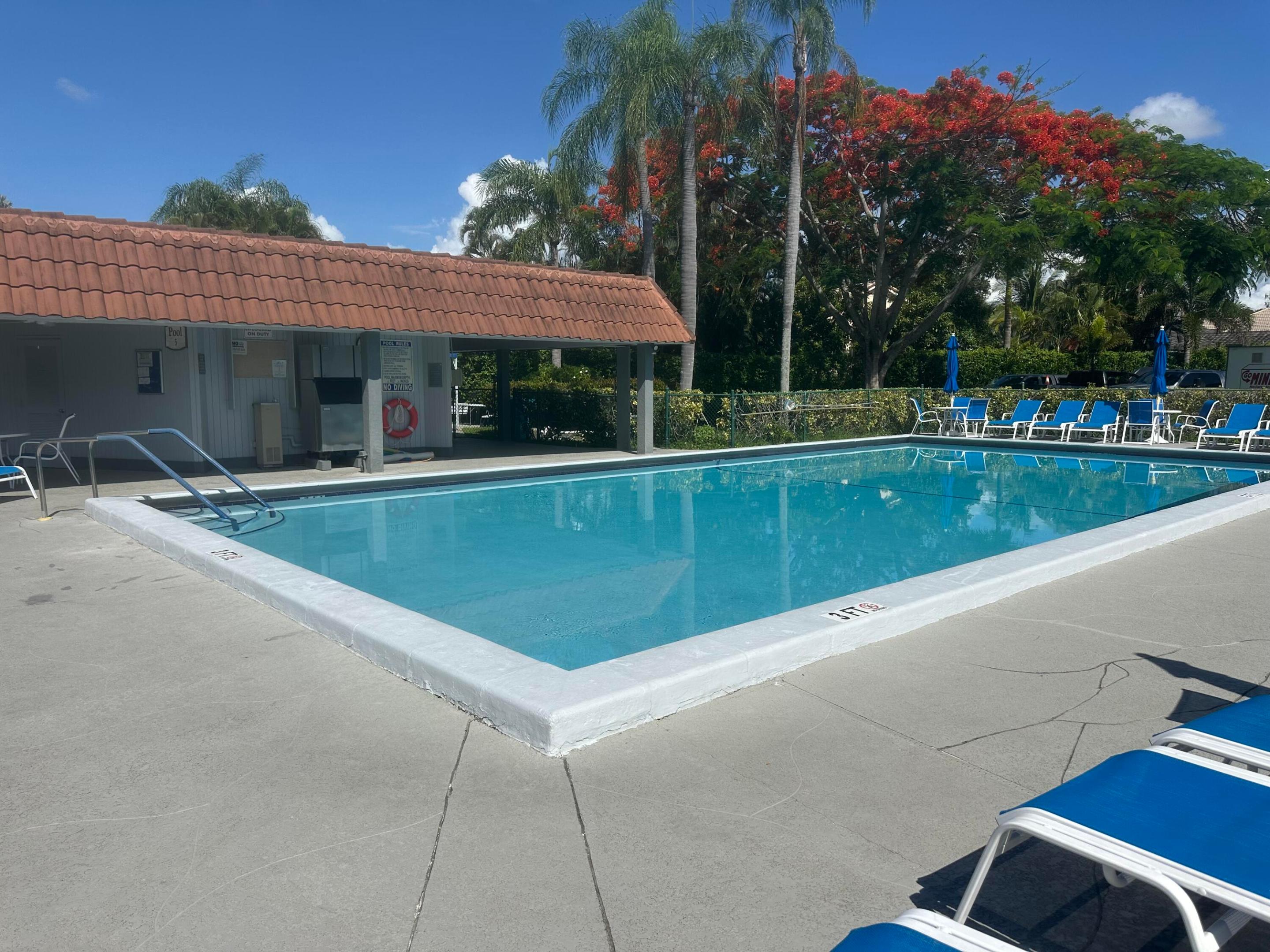 HOLLYBROOK GOLF AND - Residential Lease